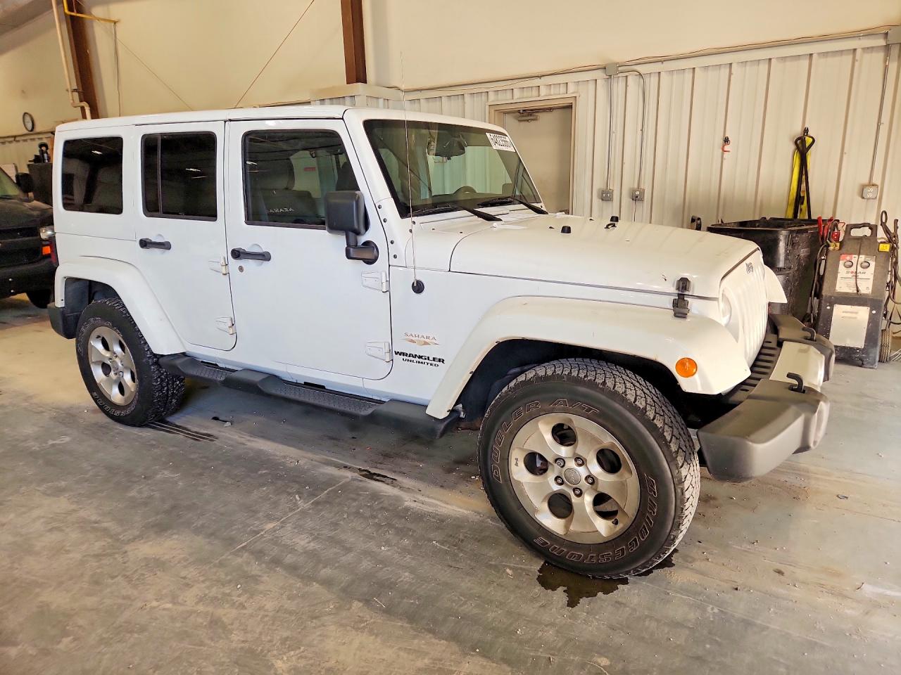 2013 Jeep Wrangler Unlimited Sahara Белый vin: 1C4BJWEG8DL545916