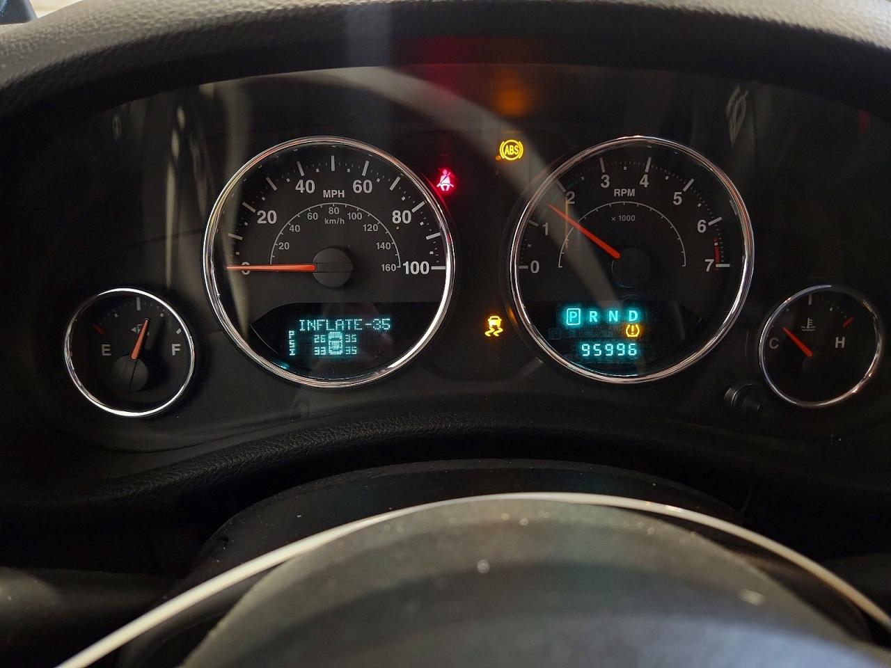 2013 Jeep Wrangler Unlimited Sahara Белый vin: 1C4BJWEG8DL545916
