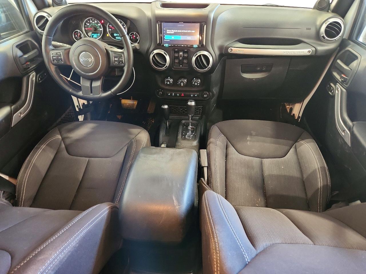 2013 Jeep Wrangler Unlimited Sahara Белый vin: 1C4BJWEG8DL545916