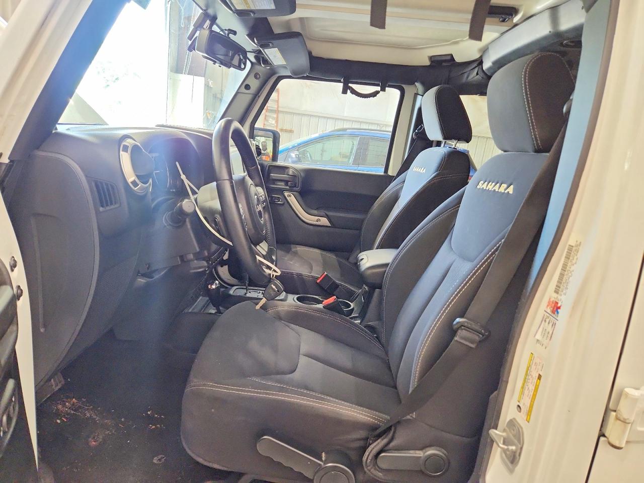 2013 Jeep Wrangler Unlimited Sahara Белый vin: 1C4BJWEG8DL545916