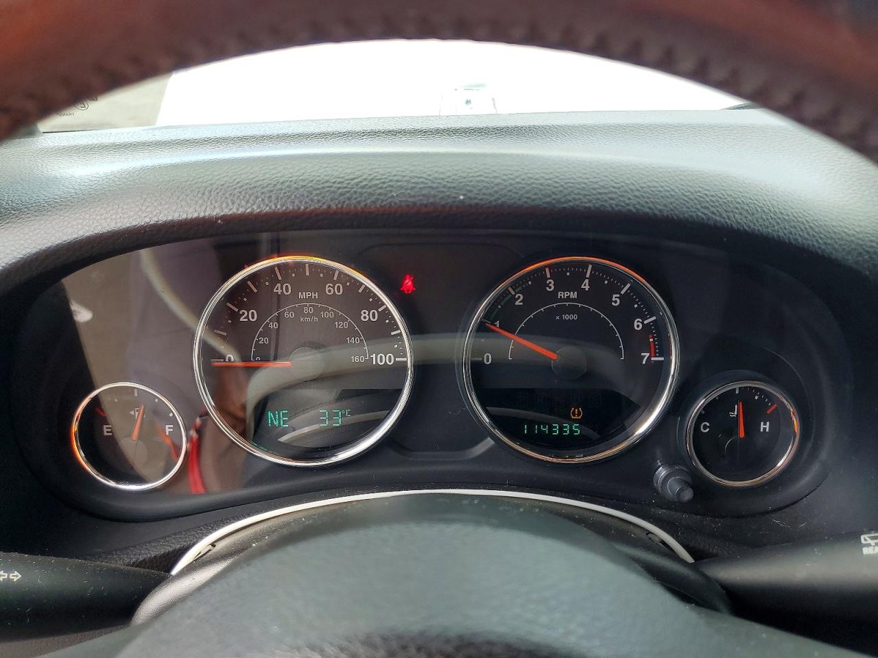 2014 Jeep Wrangler Unlimited Sahara Silver vin: 1C4BJWEG8EL110749