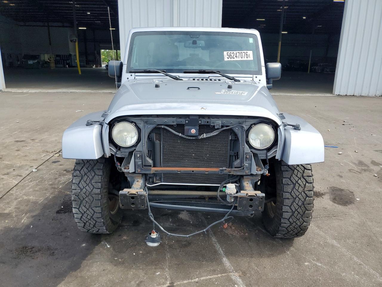2014 Jeep Wrangler Unlimited Sahara Silver vin: 1C4BJWEG8EL110749