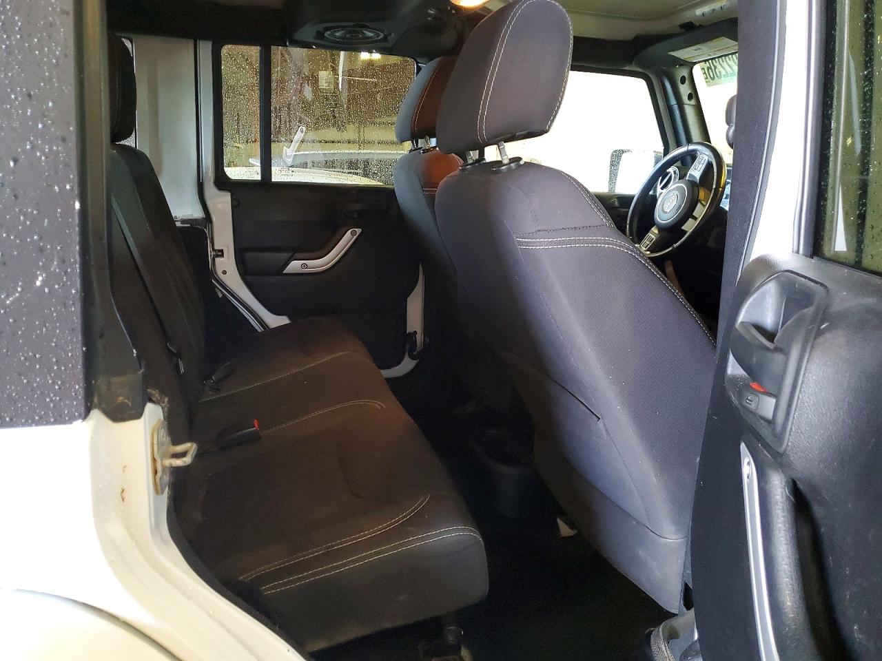 2014 Jeep Wrangler Unlimited Sahara Белый vin: 1C4BJWEG8EL258092