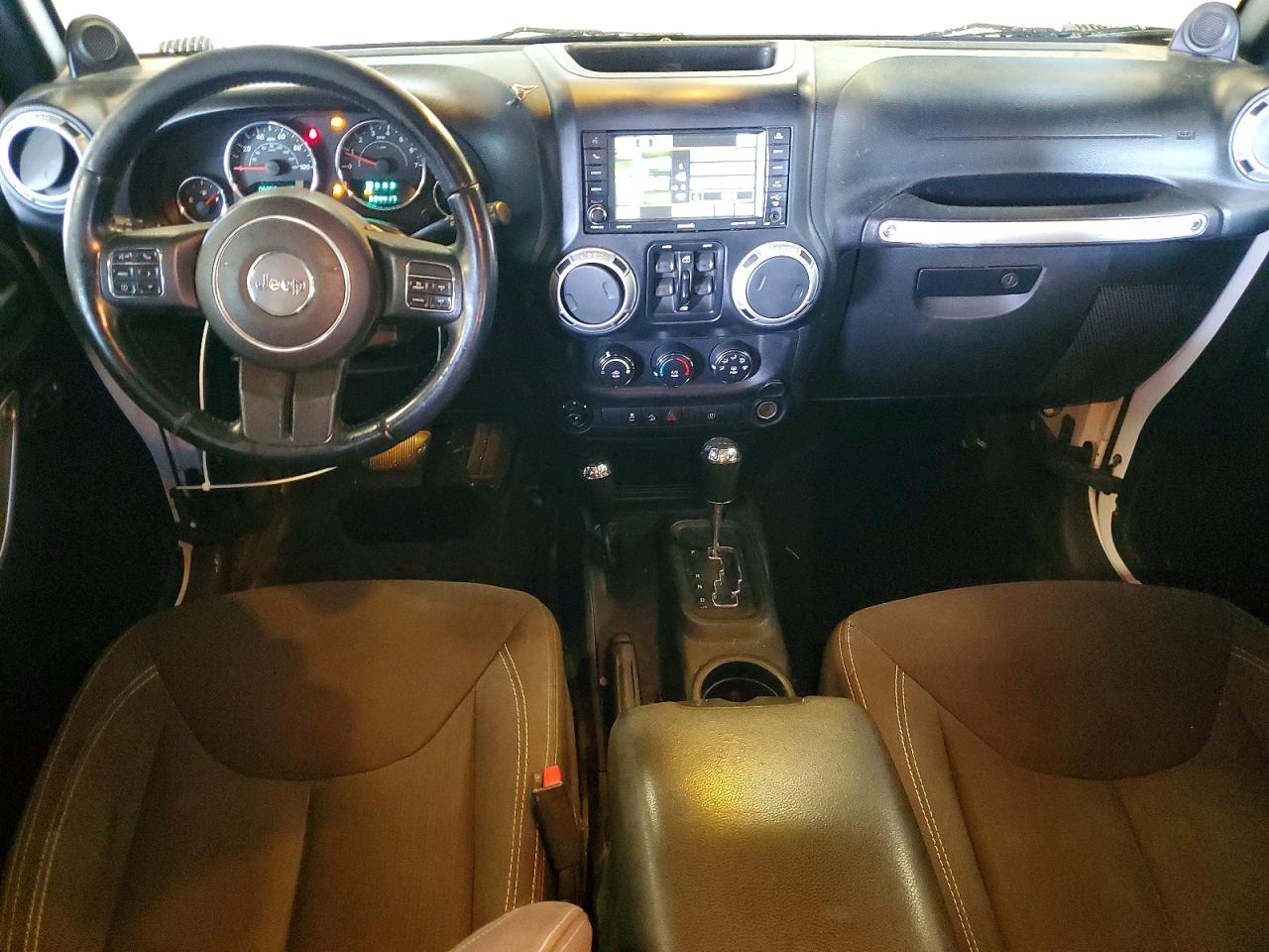 2014 Jeep Wrangler Unlimited Sahara Белый vin: 1C4BJWEG8EL258092