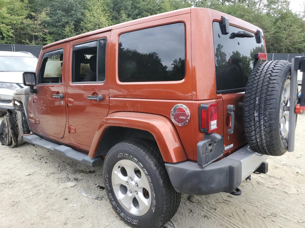 2014 Jeep Wrangler Unlimited Sahara Orange vin: 1C4BJWEG8EL258447