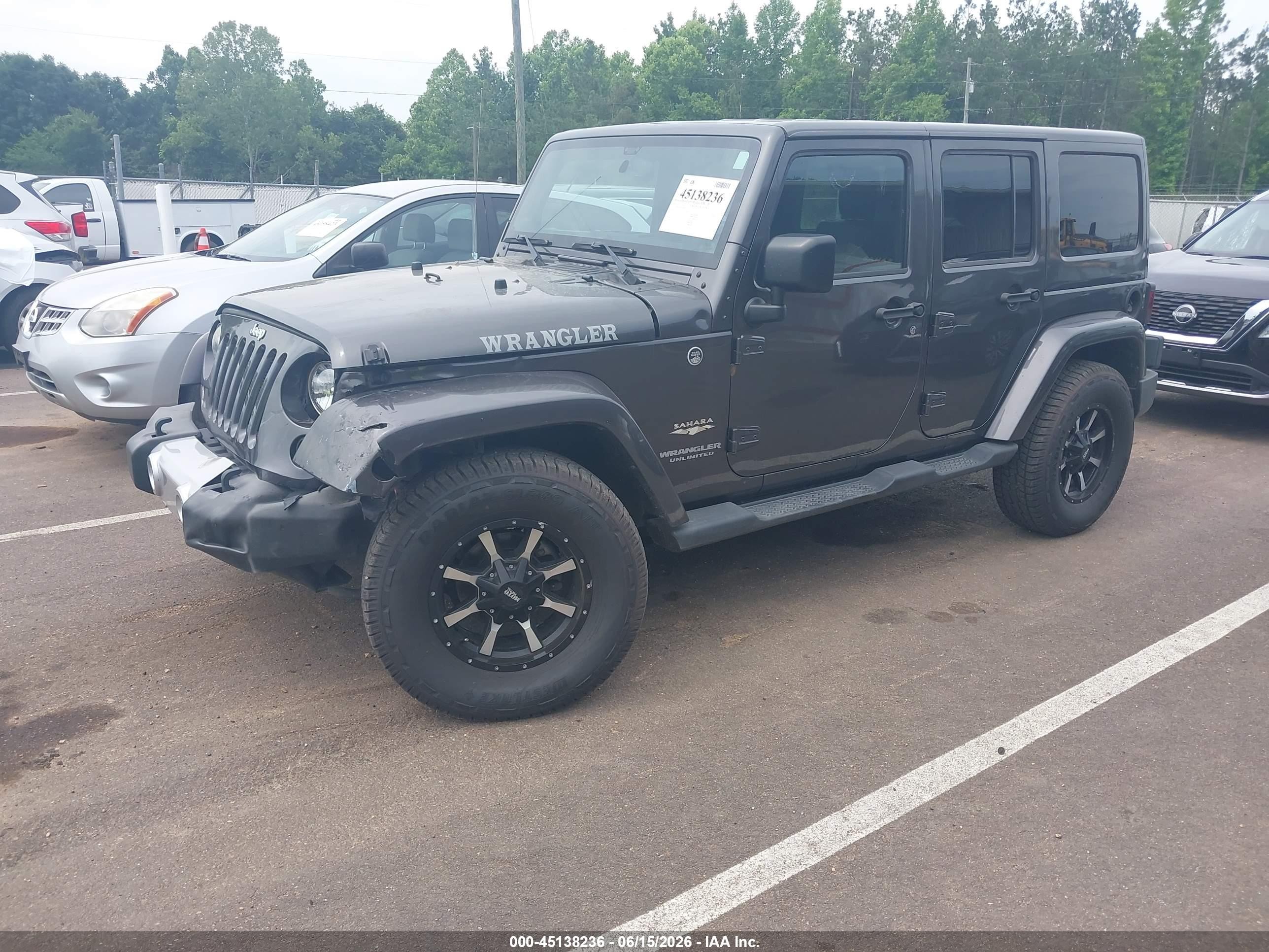 2014 Jeep Wrangler Unlimited Sahara Gray vin: 1C4BJWEG8EL296289
