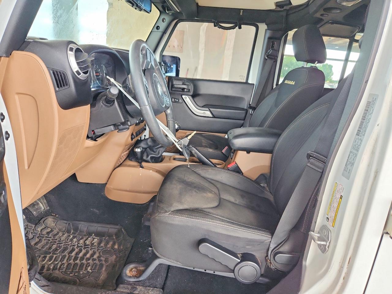 2015 Jeep Wrangler Unlimited Sahara White vin: 1C4BJWEG8FL573444