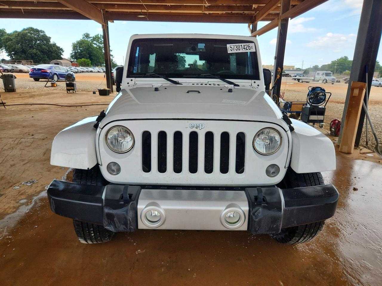 2015 Jeep Wrangler Unlimited Sahara White vin: 1C4BJWEG8FL573444