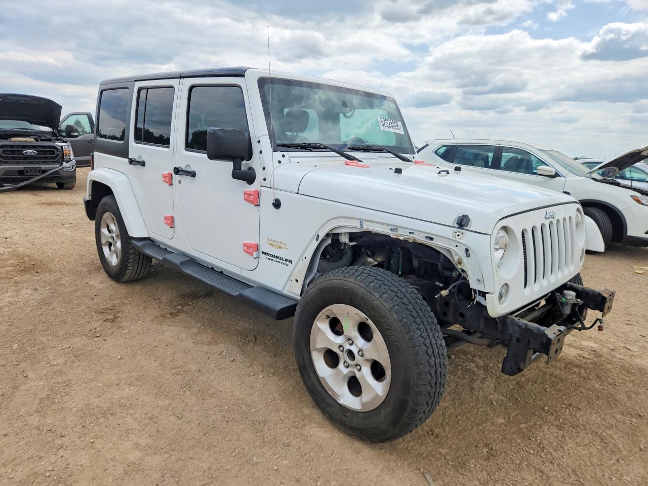 2015 Jeep Wrangler Unlimited Sahara White vin: 1C4BJWEG8FL624330
