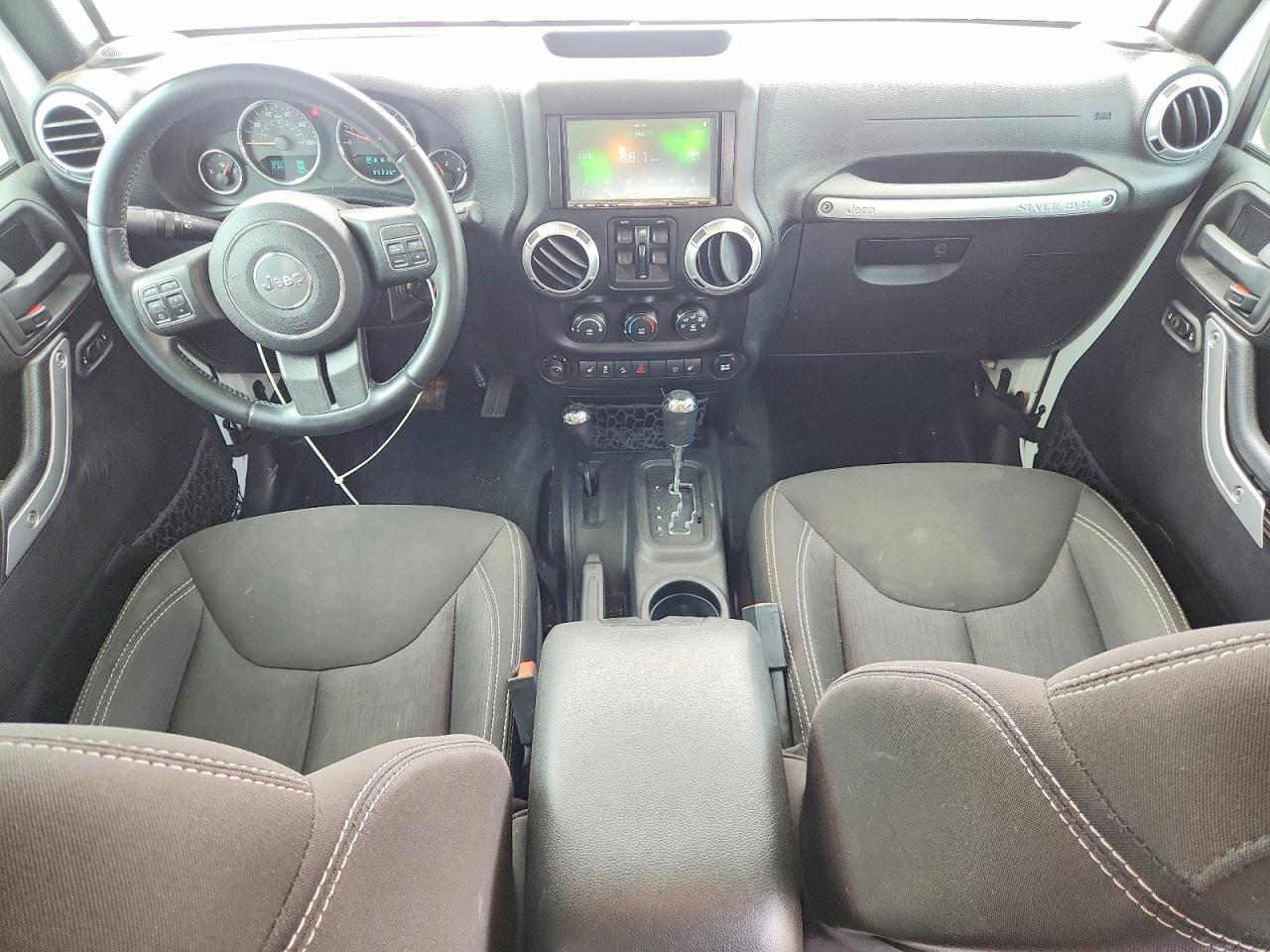2015 Jeep Wrangler Unlimited Sahara White vin: 1C4BJWEG8FL624330