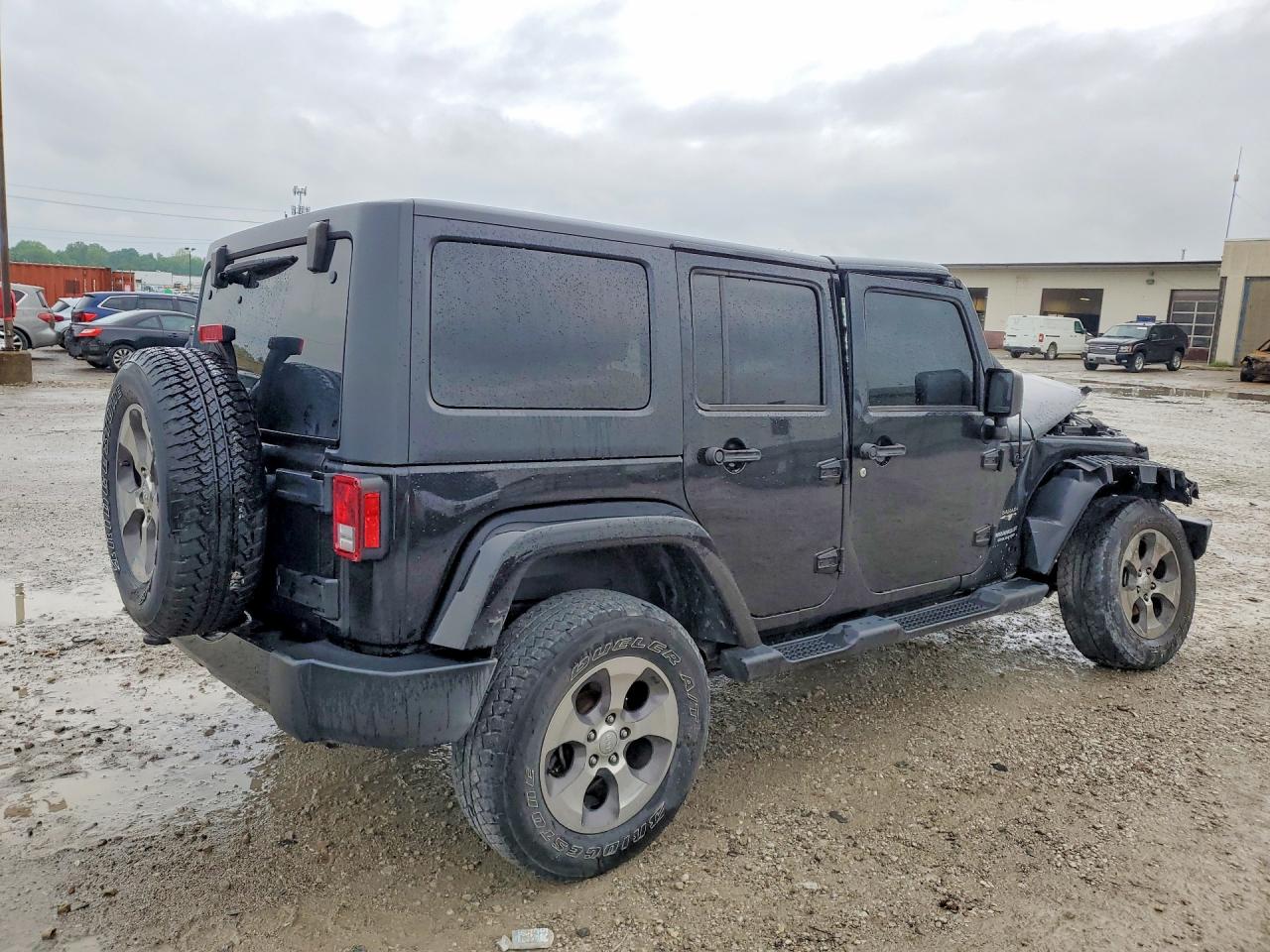 2017 Jeep Wrangler Unlimited Sahara Black vin: 1C4BJWEG8HL591073