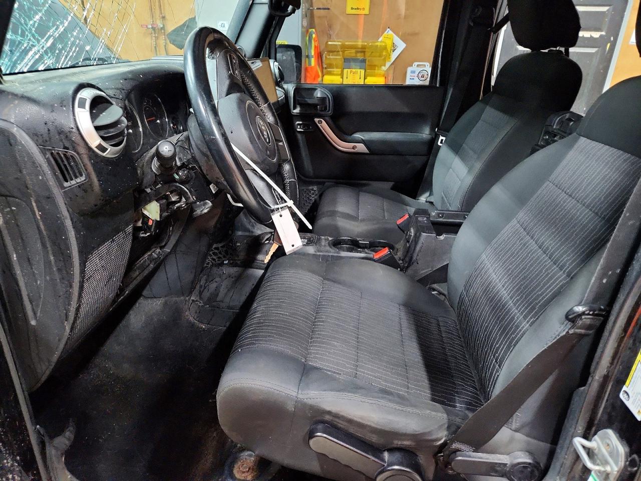 2012 Jeep Wrangler Unlimited Sahara Black vin: 1C4BJWEG9CL103208