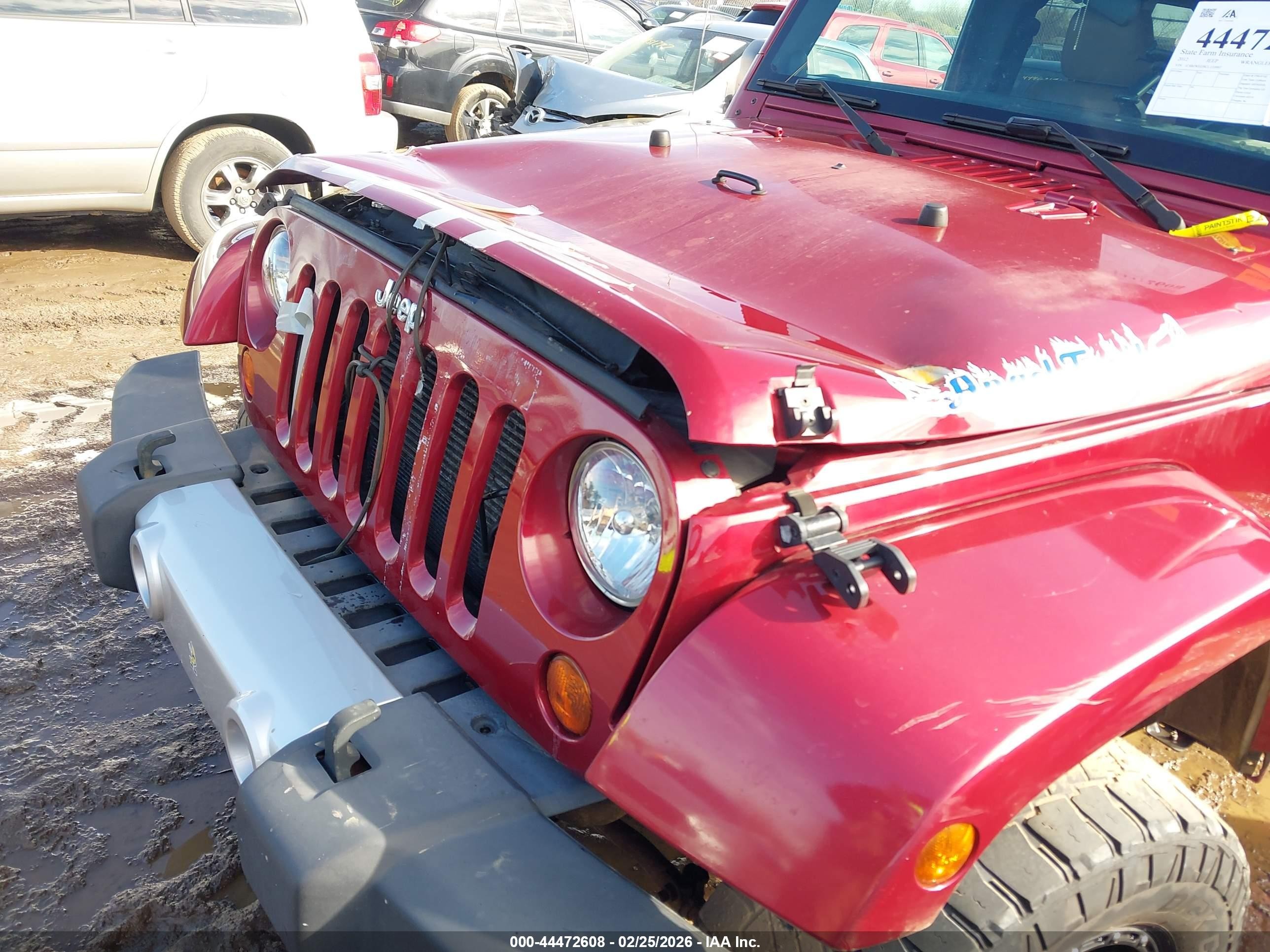 2012 Jeep Wrangler Unlimited Sahara Red vin: 1C4BJWEG9CL110997