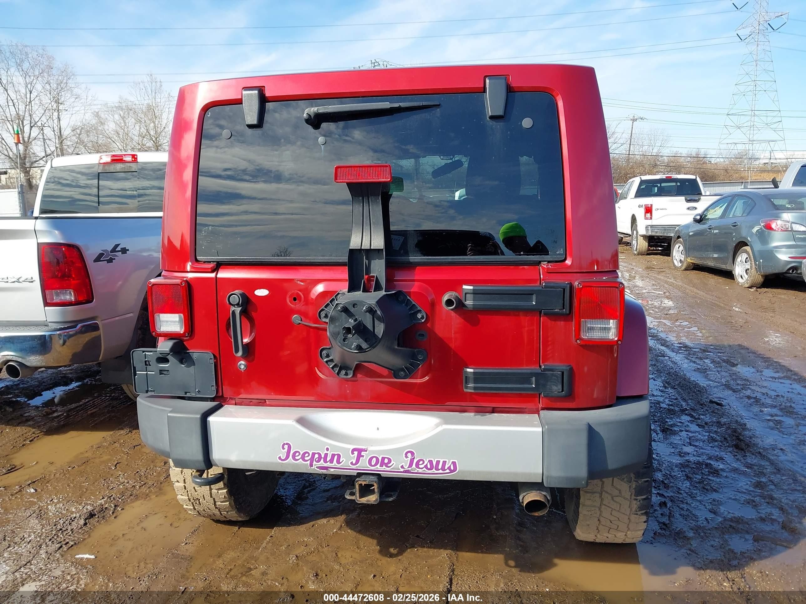 2012 Jeep Wrangler Unlimited Sahara Red vin: 1C4BJWEG9CL110997