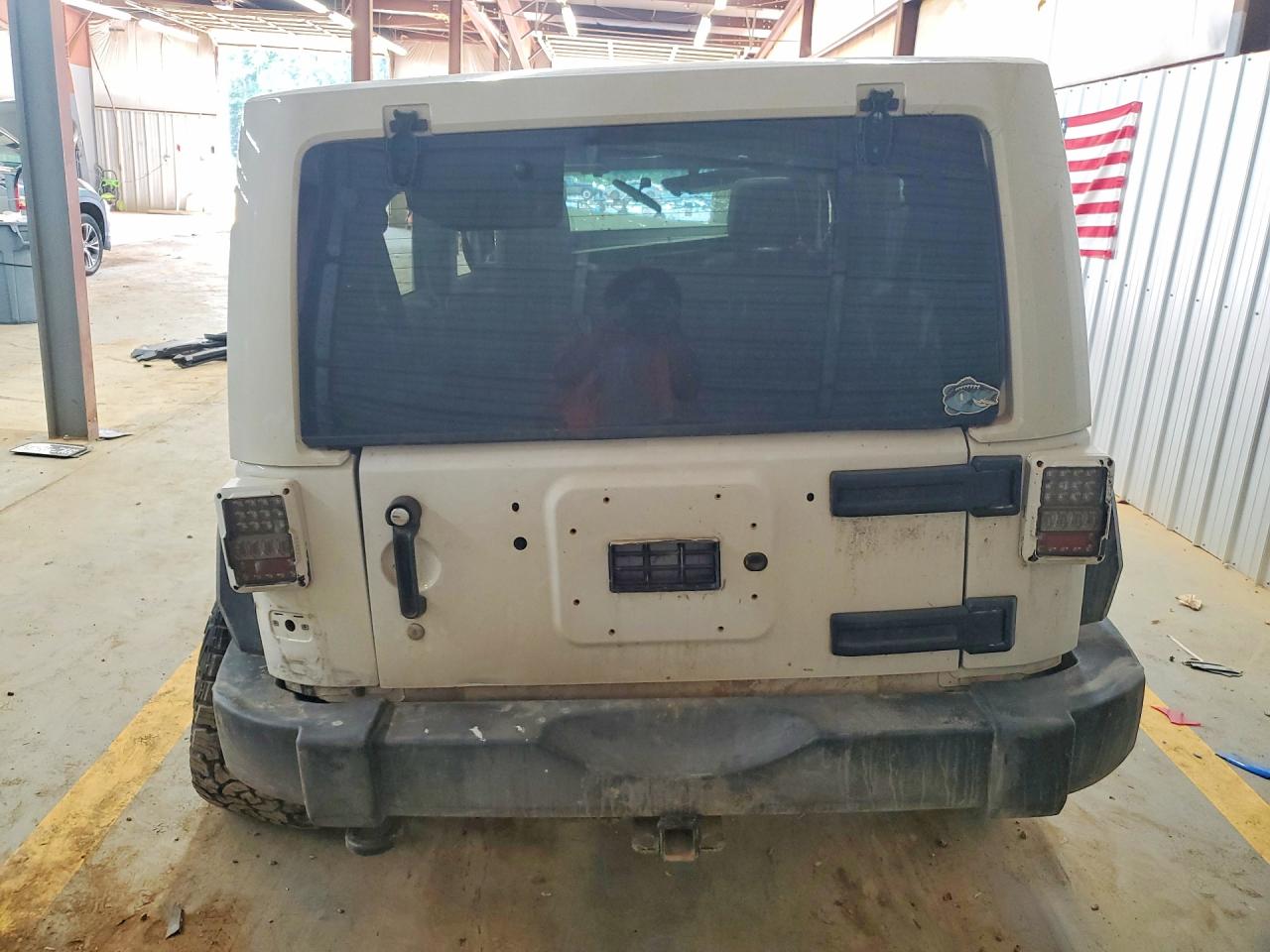 2012 Jeep Wrangler Unlimited Sahara White vin: 1C4BJWEG9CL167474