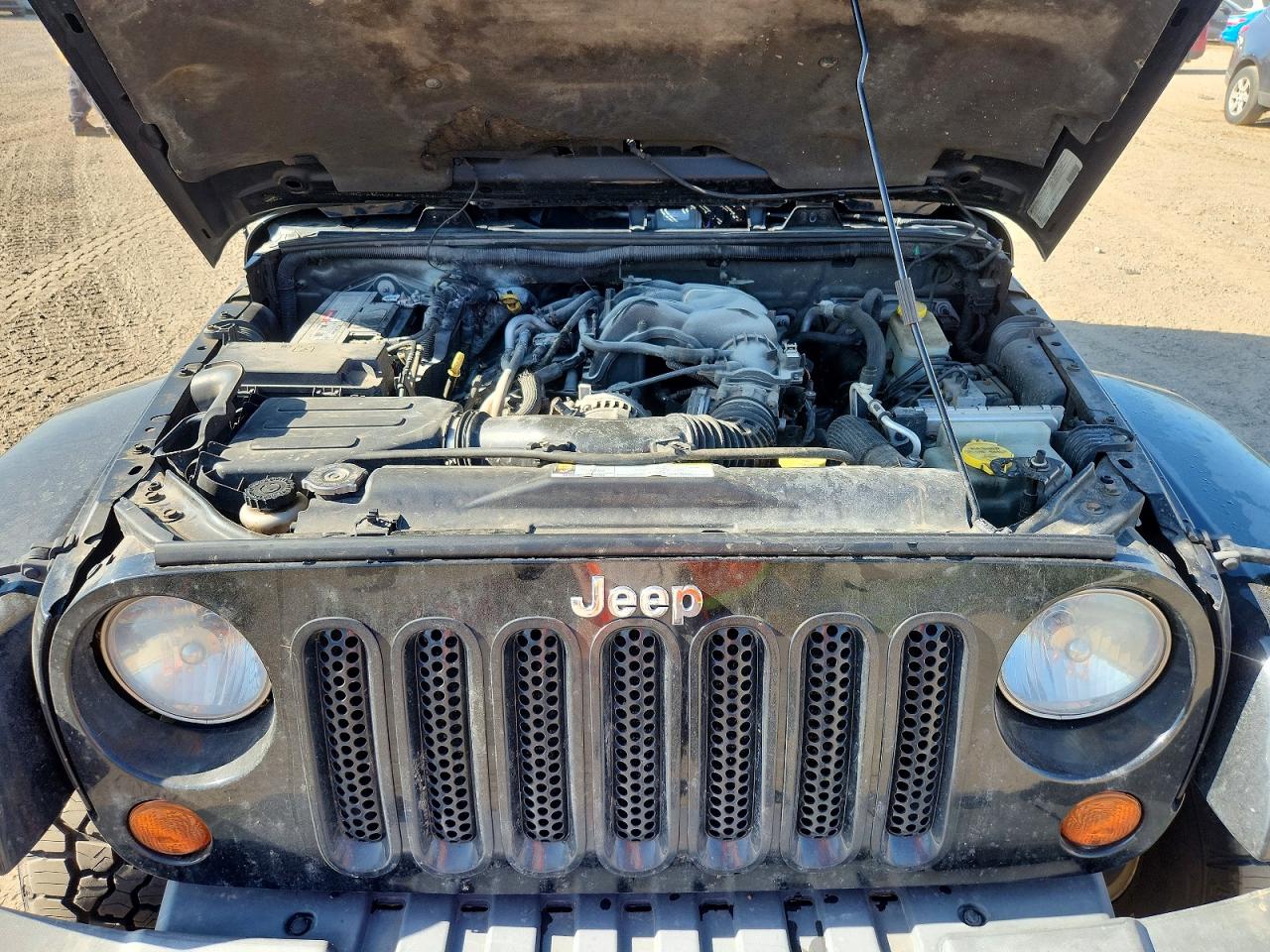 2012 Jeep Wrangler Unlimited Sahara Black vin: 1C4BJWEG9CL173274