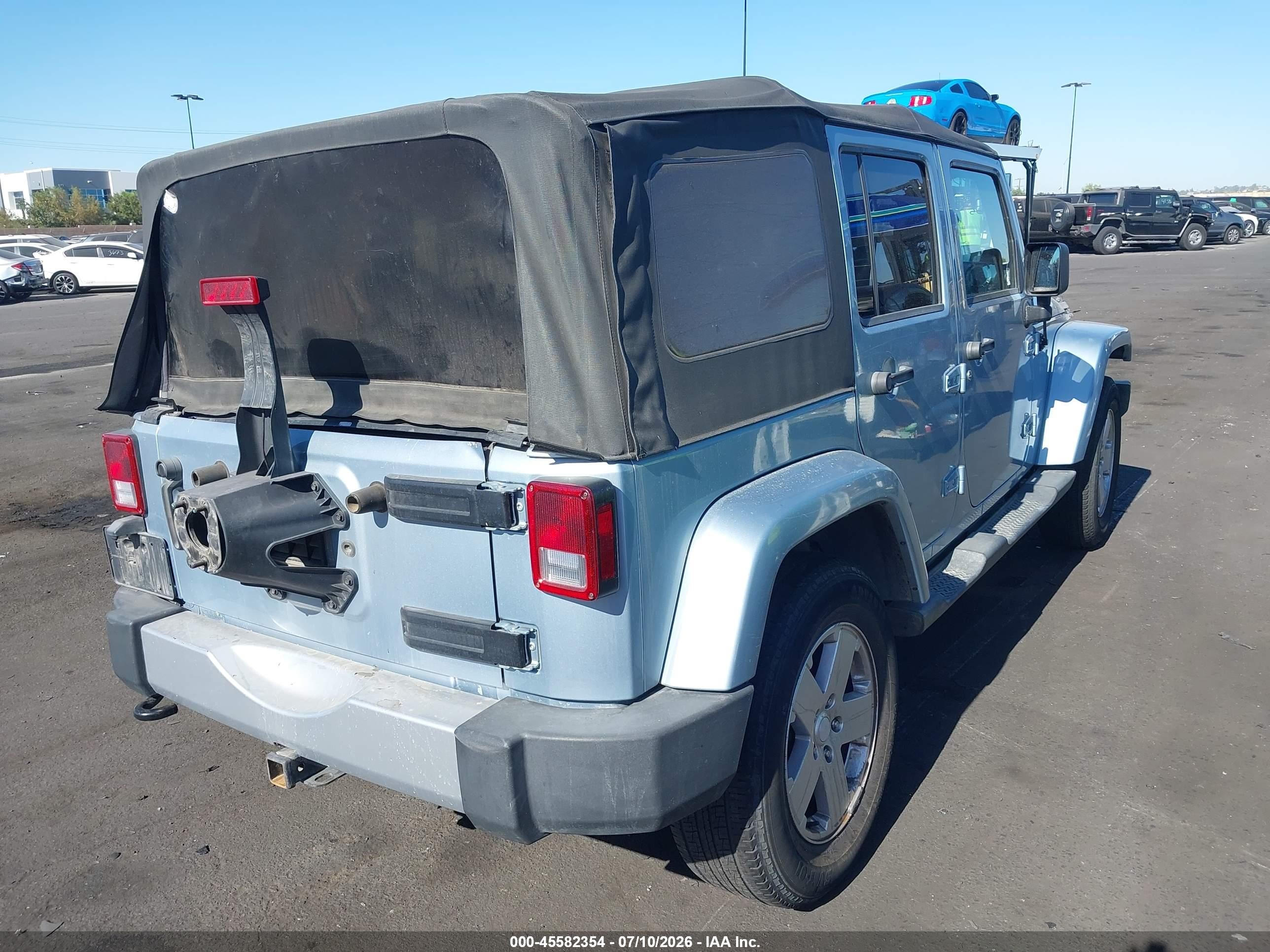 2012 Jeep Wrangler Unlimited Sahara Blue vin: 1C4BJWEG9CL230119