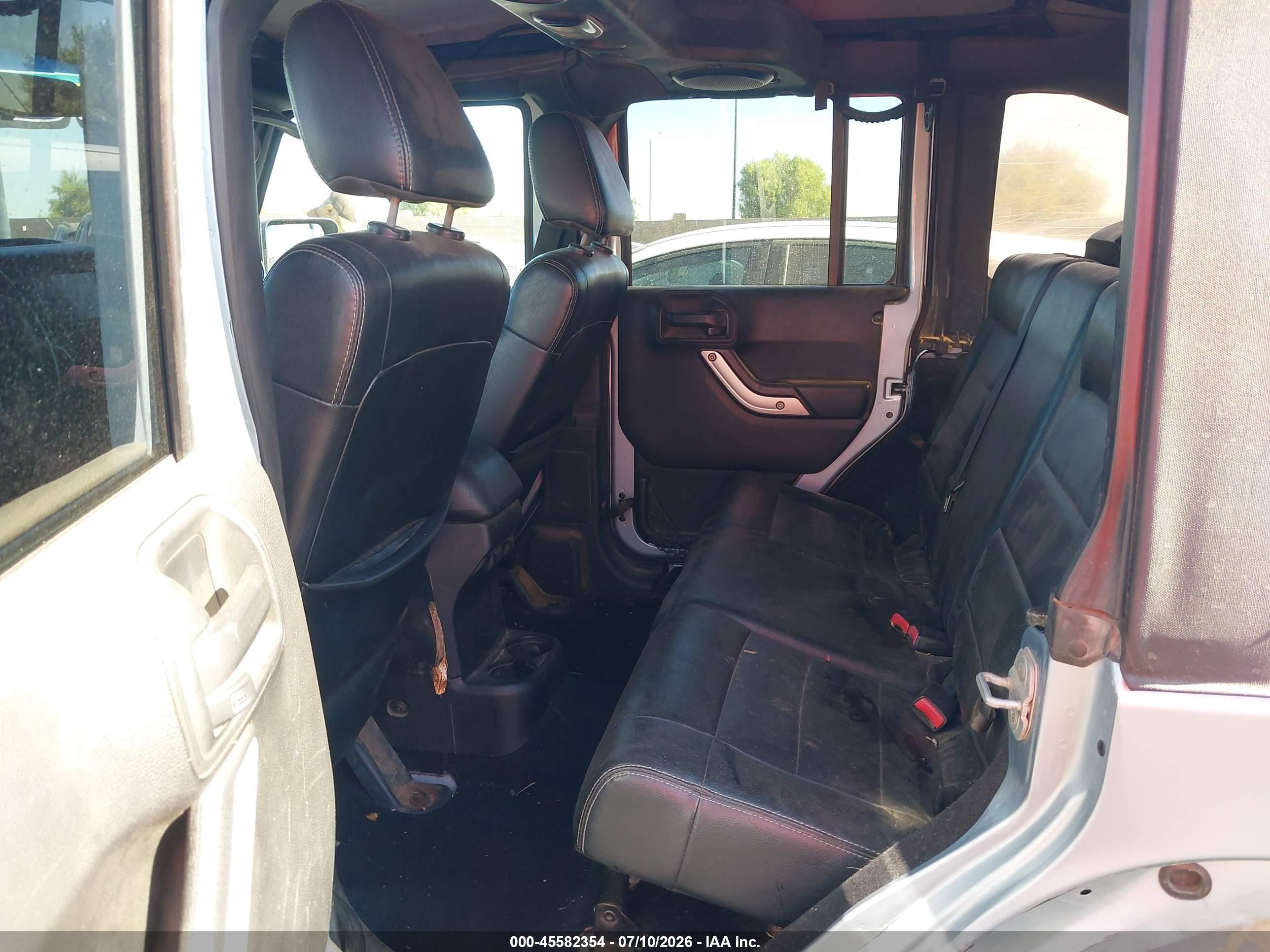 2012 Jeep Wrangler Unlimited Sahara Blue vin: 1C4BJWEG9CL230119
