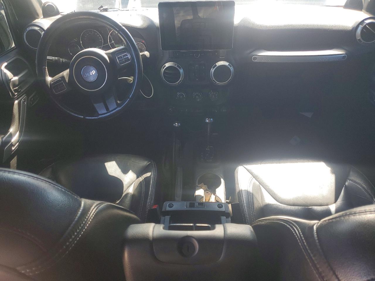 2013 Jeep Wrangler Unlimited Sahara Black vin: 1C4BJWEG9DL510253