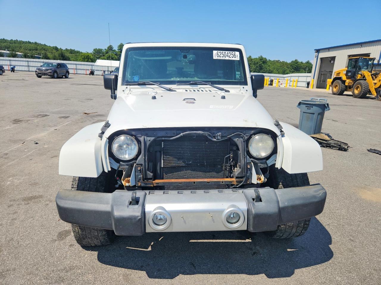 2013 Jeep Wrangler Unlimited Sahara White vin: 1C4BJWEG9DL561655