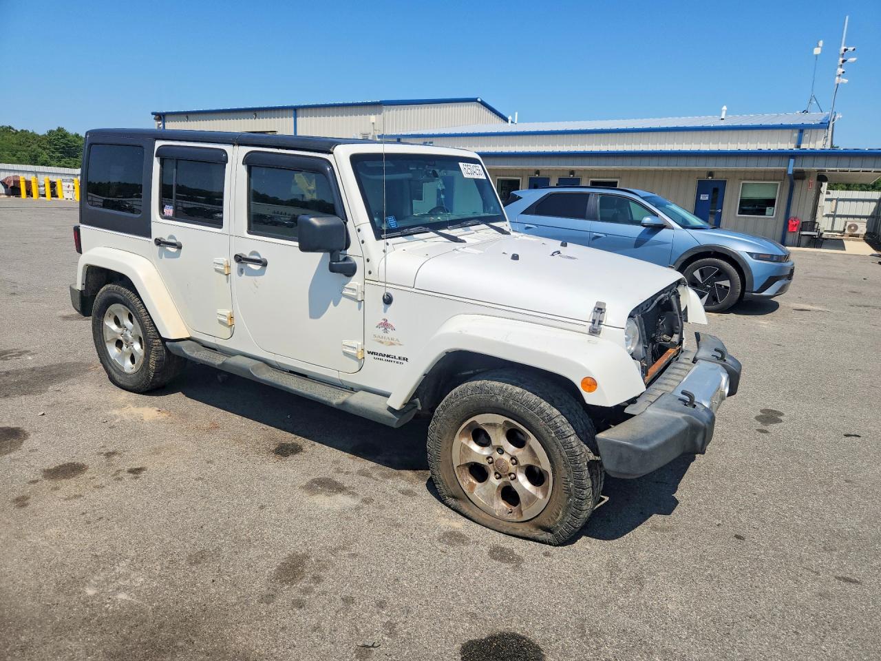 2013 Jeep Wrangler Unlimited Sahara White vin: 1C4BJWEG9DL561655