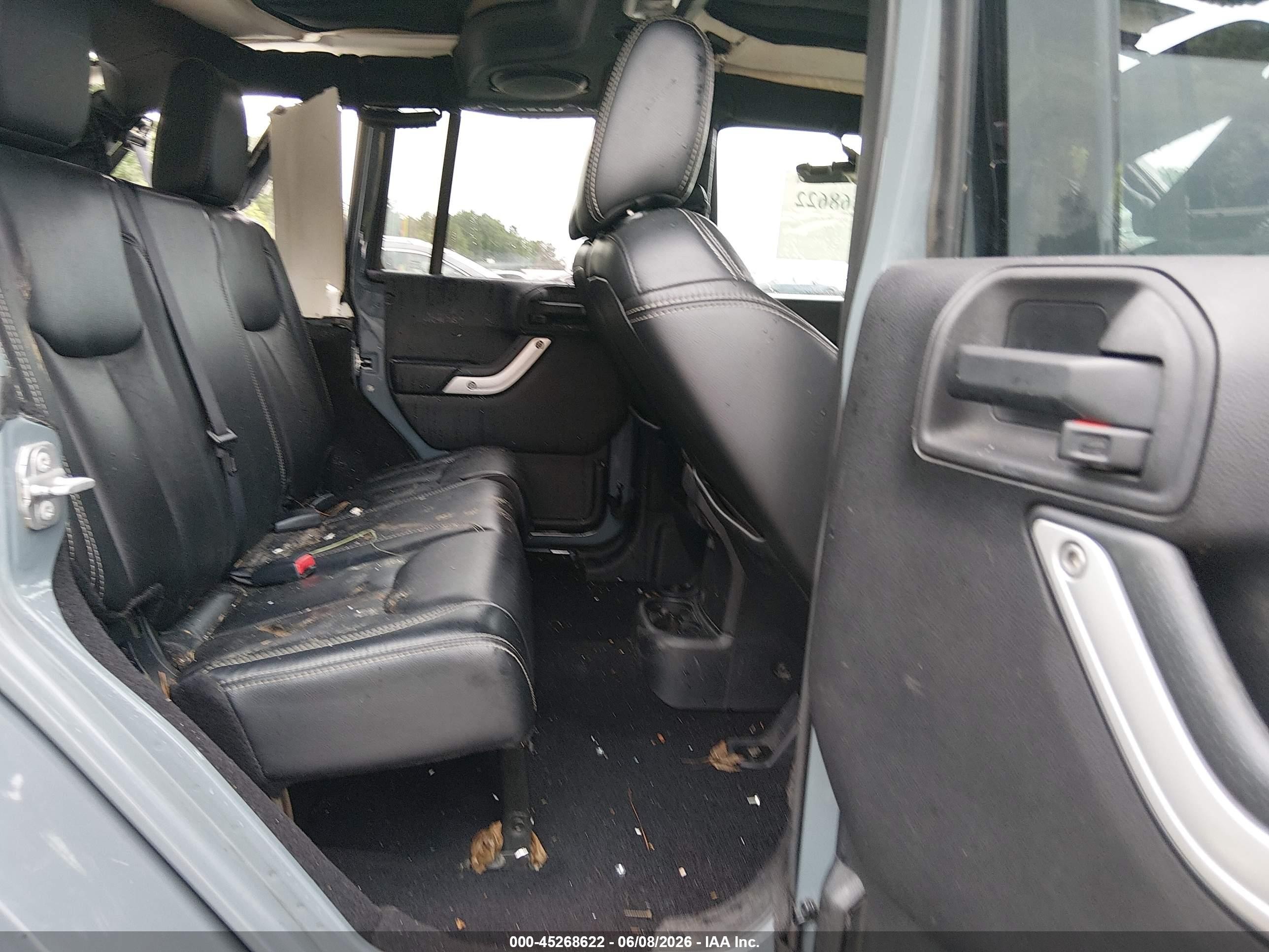 2014 Jeep Wrangler Unlimited Sahara Gray vin: 1C4BJWEG9EL209595
