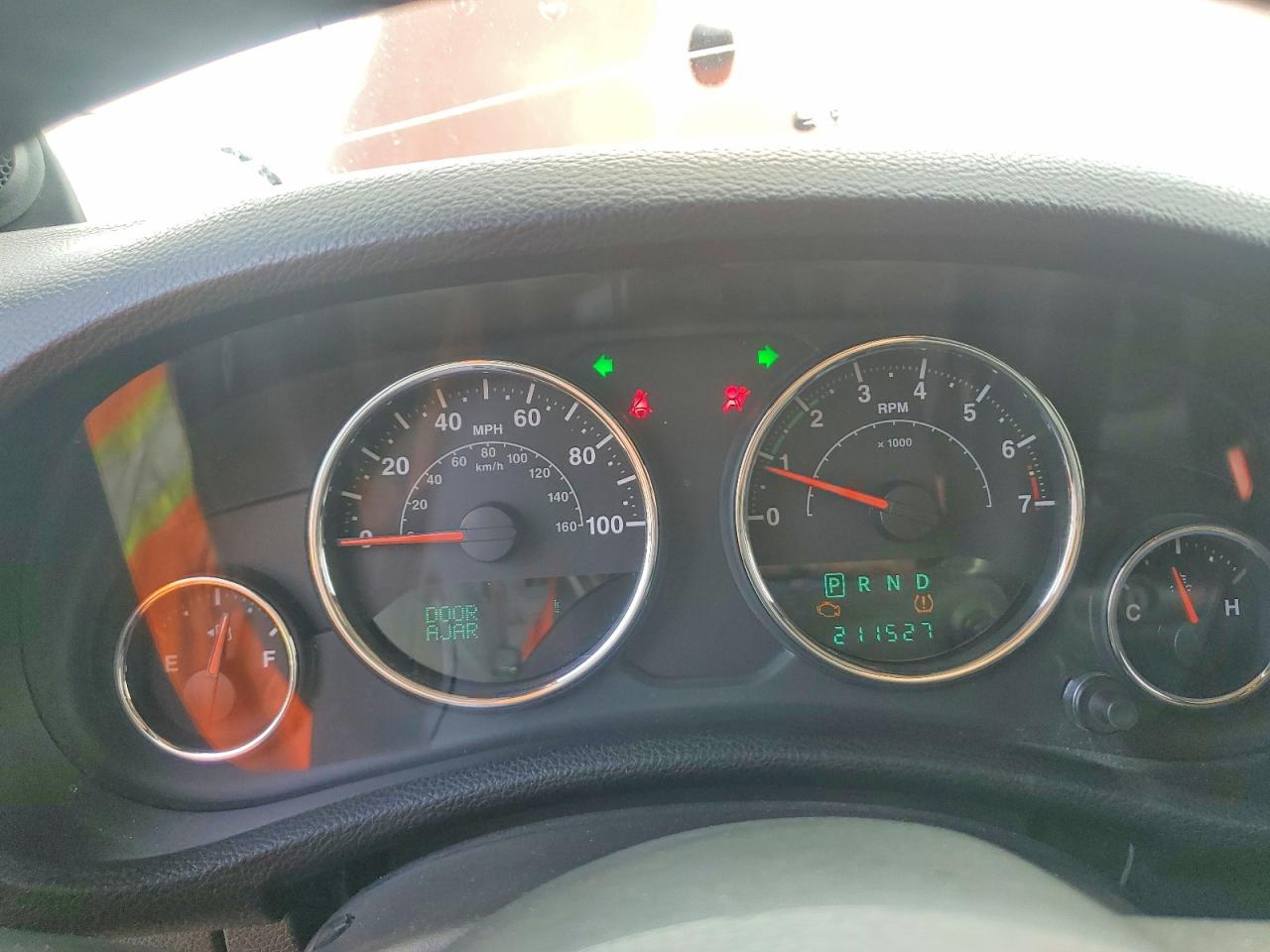 2014 Jeep Wrangler Unlimited Sahara Orange vin: 1C4BJWEG9EL261924