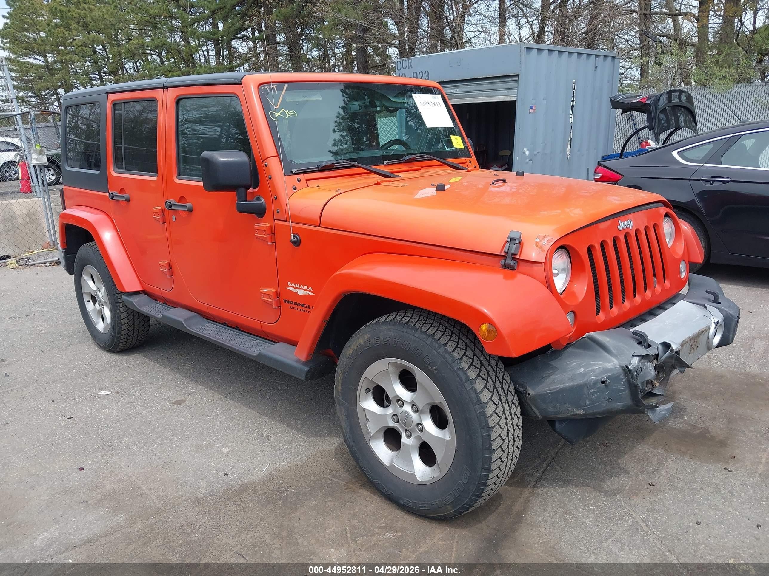 2015 Jeep Wrangler Unlimited Sahara Orange vin: 1C4BJWEG9FL604085