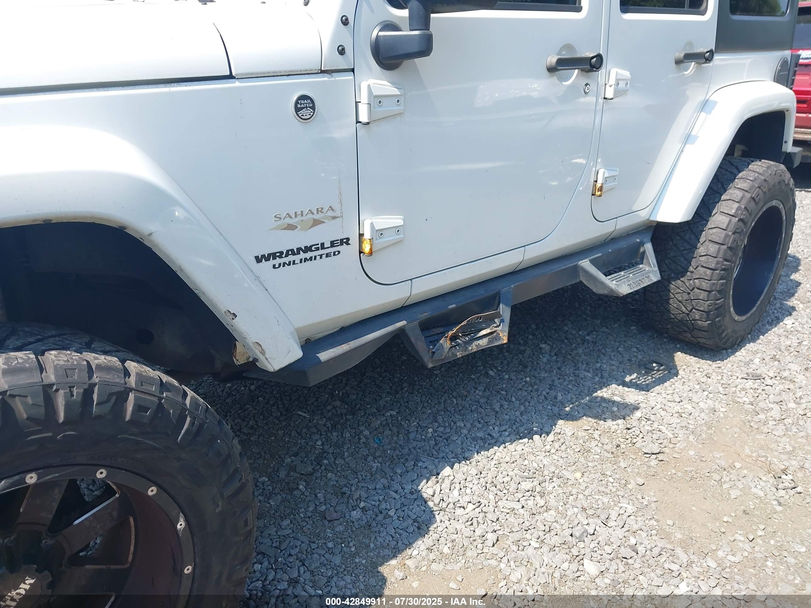 2015 Jeep Wrangler Unlimited Sahara White vin: 1C4BJWEG9FL604166