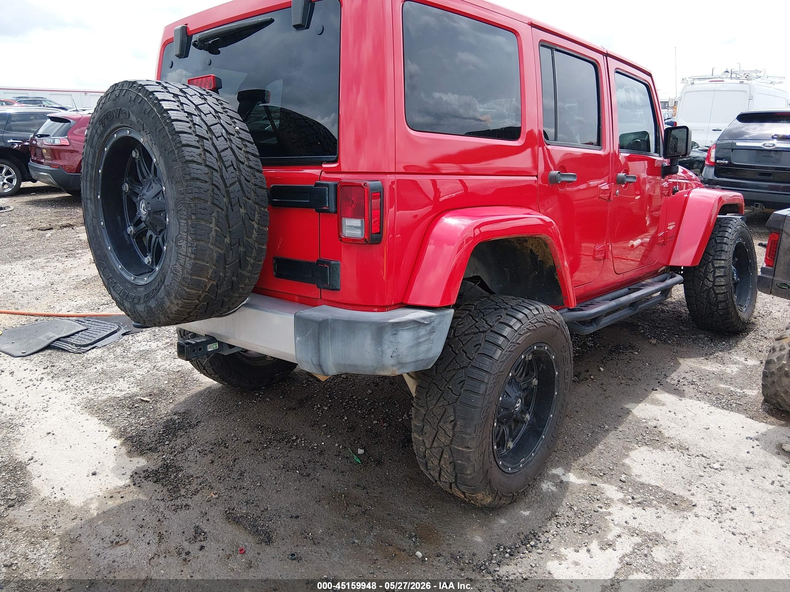 2015 Jeep Wrangler Unlimited Sahara Red vin: 1C4BJWEG9FL660575
