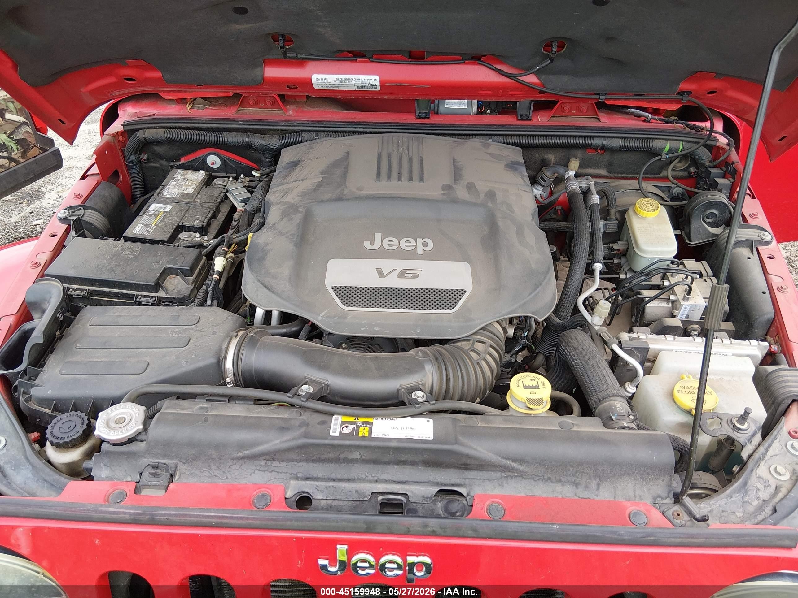 2015 Jeep Wrangler Unlimited Sahara Red vin: 1C4BJWEG9FL660575
