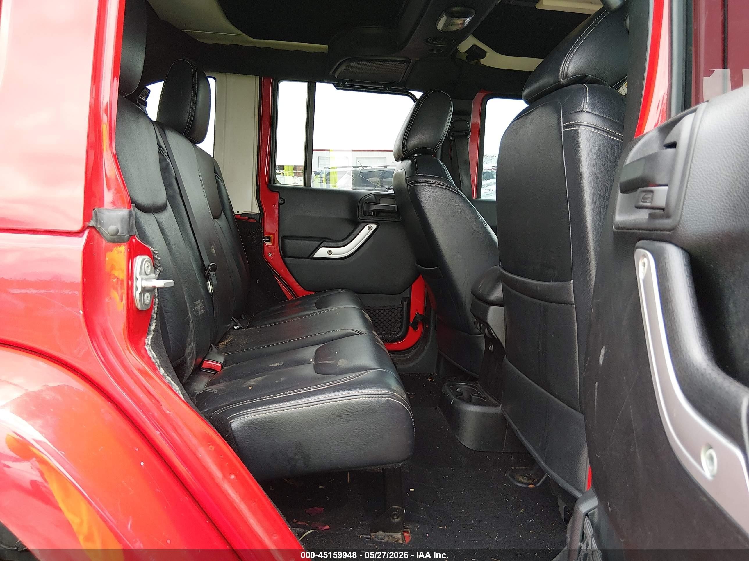 2015 Jeep Wrangler Unlimited Sahara Red vin: 1C4BJWEG9FL660575