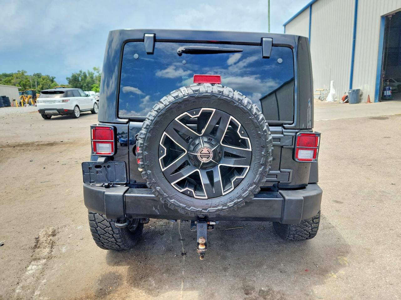 2015 Jeep Wrangler Unlimited Sahara Black vin: 1C4BJWEG9FL683984