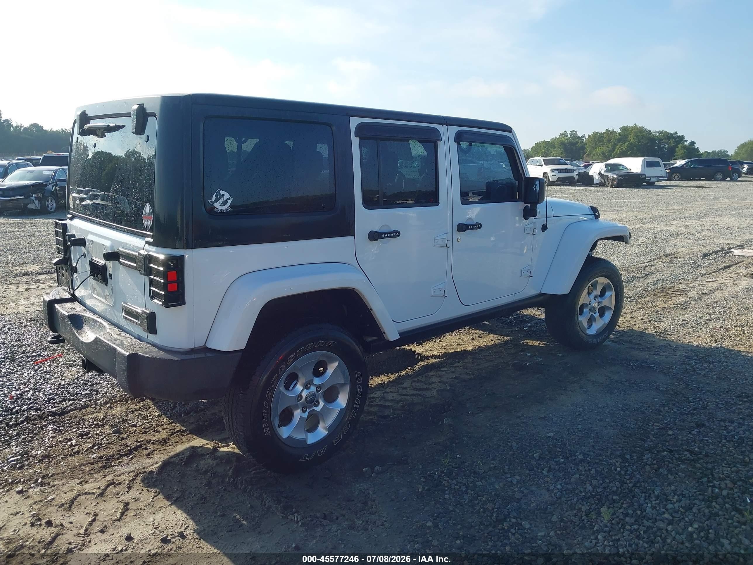 2015 Jeep Wrangler Unlimited Sahara White vin: 1C4BJWEG9FL746372