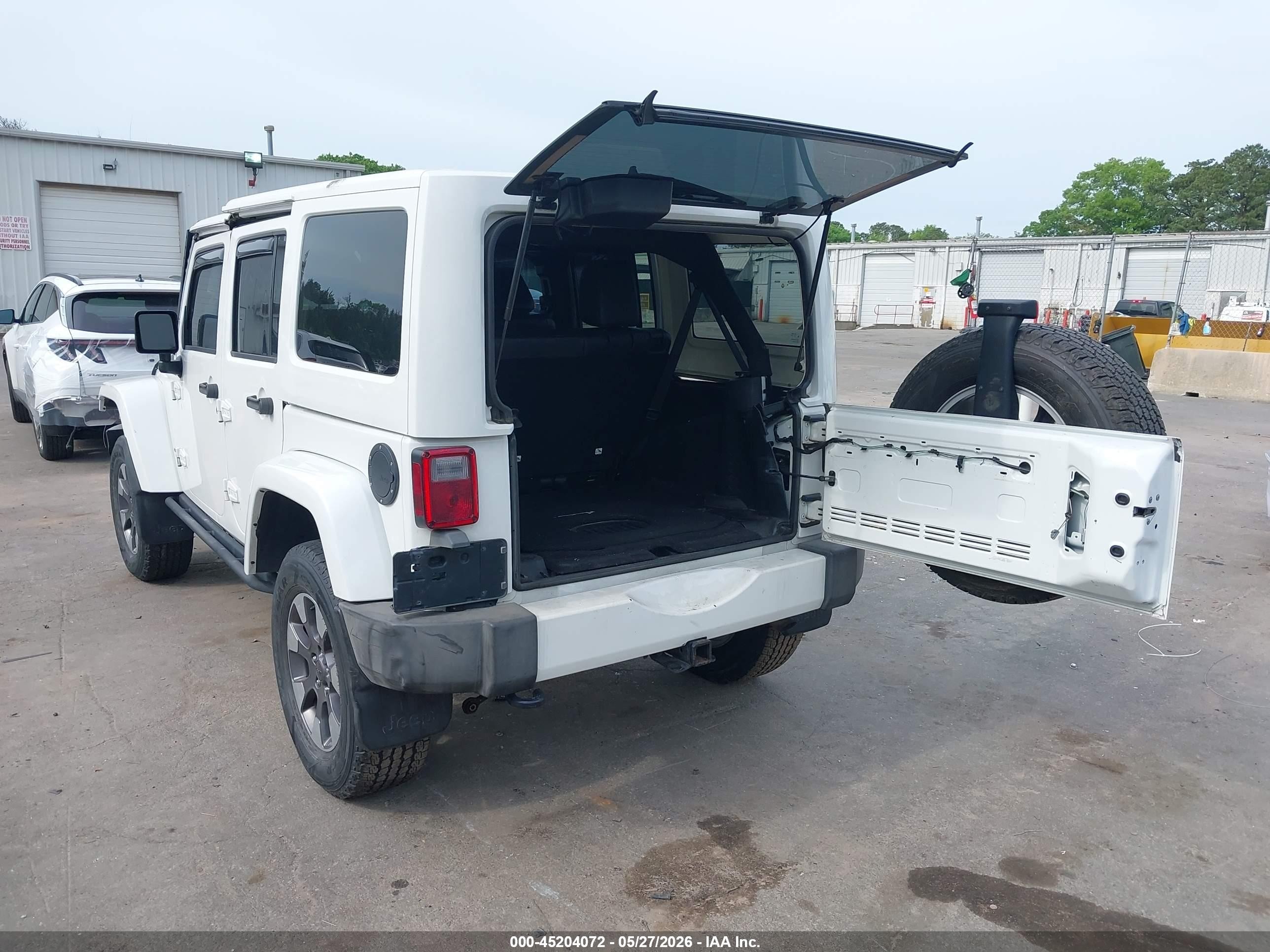 2015 Jeep Wrangler Unlimited Altitude Белый vin: 1C4BJWEG9FL758005