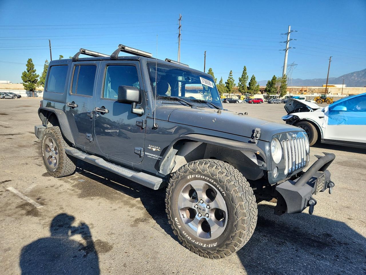 2017 Jeep Wrangler Unlimited Sahara Gray vin: 1C4BJWEG9HL573200