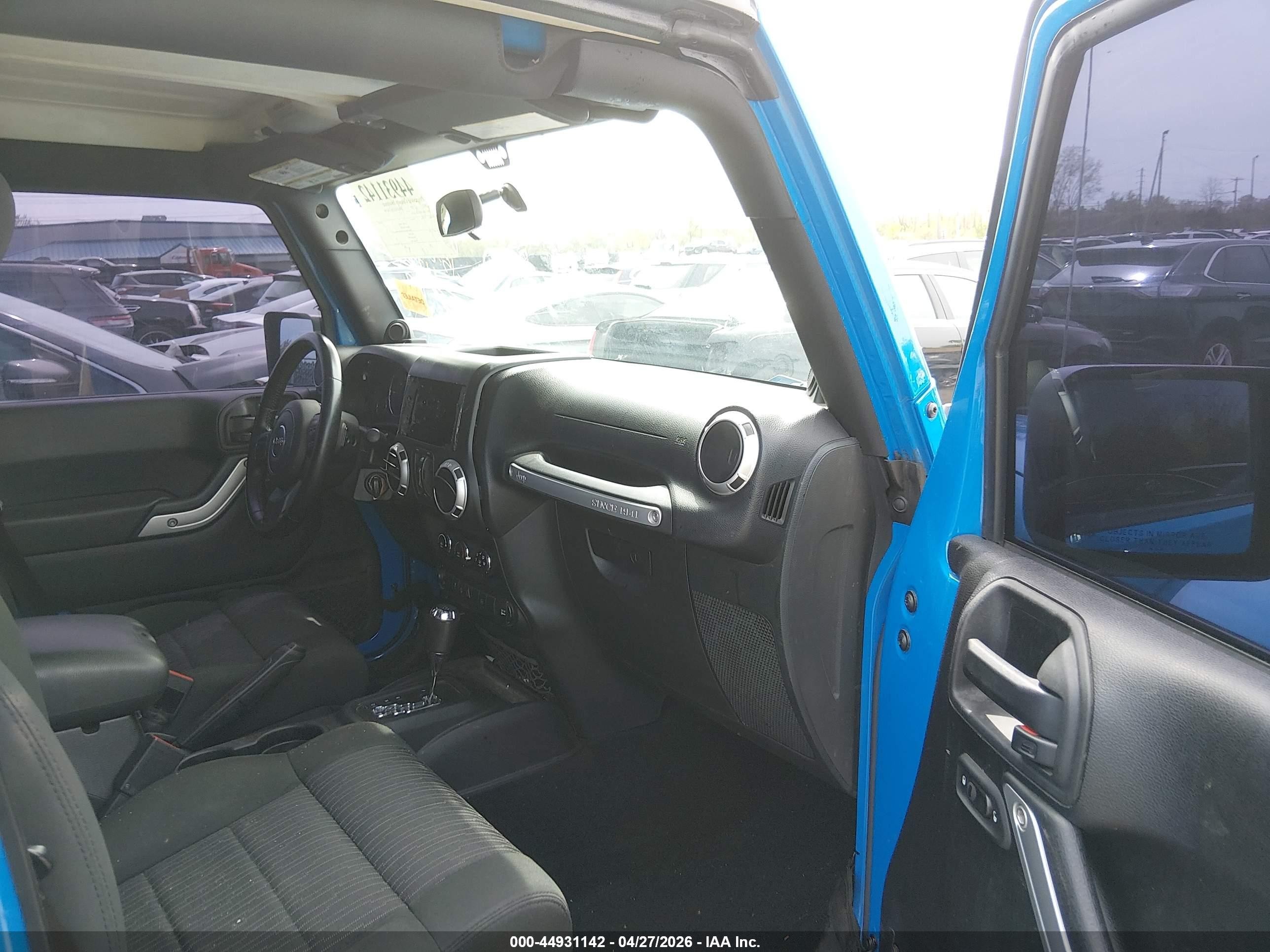 2012 Jeep Wrangler Unlimited Sahara Blue vin: 1C4BJWEGXCL142423