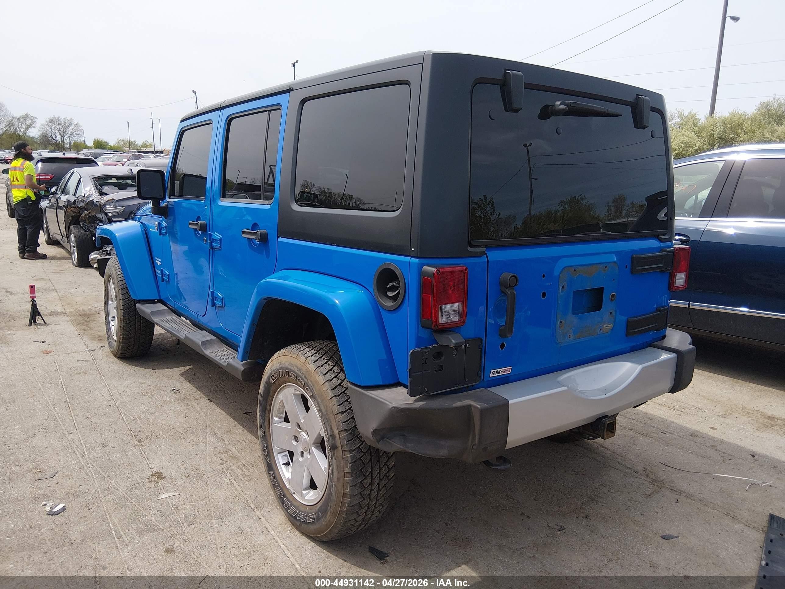 2012 Jeep Wrangler Unlimited Sahara Blue vin: 1C4BJWEGXCL142423