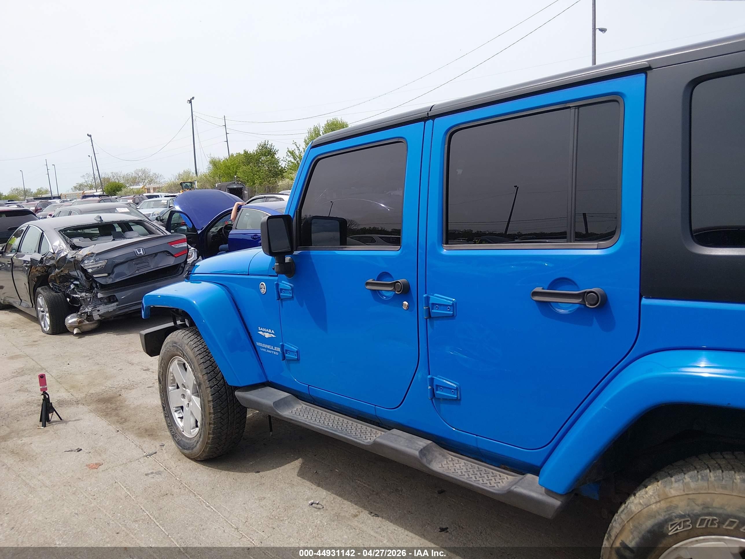 2012 Jeep Wrangler Unlimited Sahara Blue vin: 1C4BJWEGXCL142423
