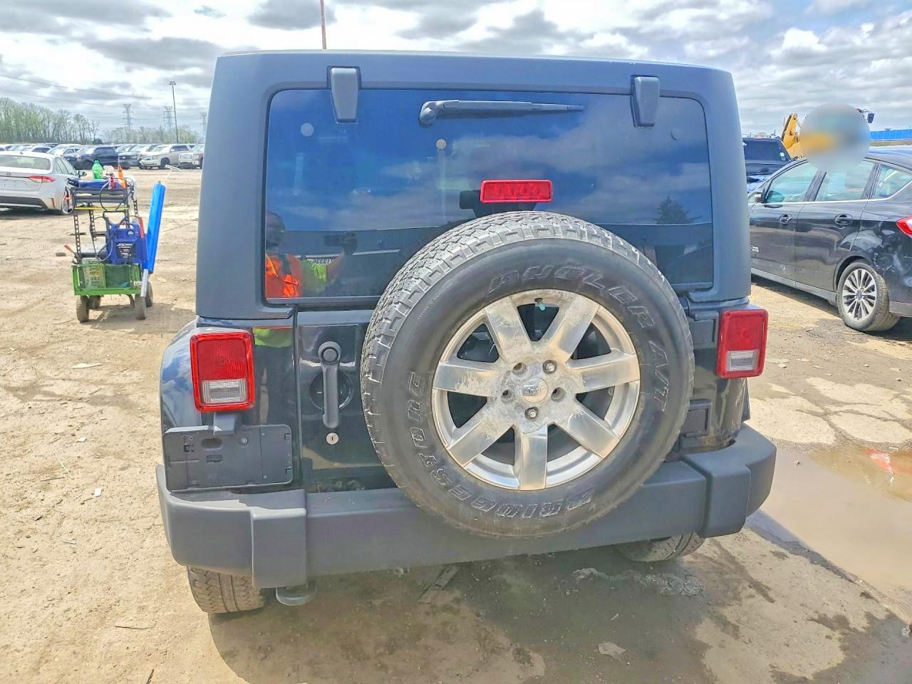2012 Jeep Wrangler Unlimited Sahara Черный vin: 1C4BJWEGXCL183392