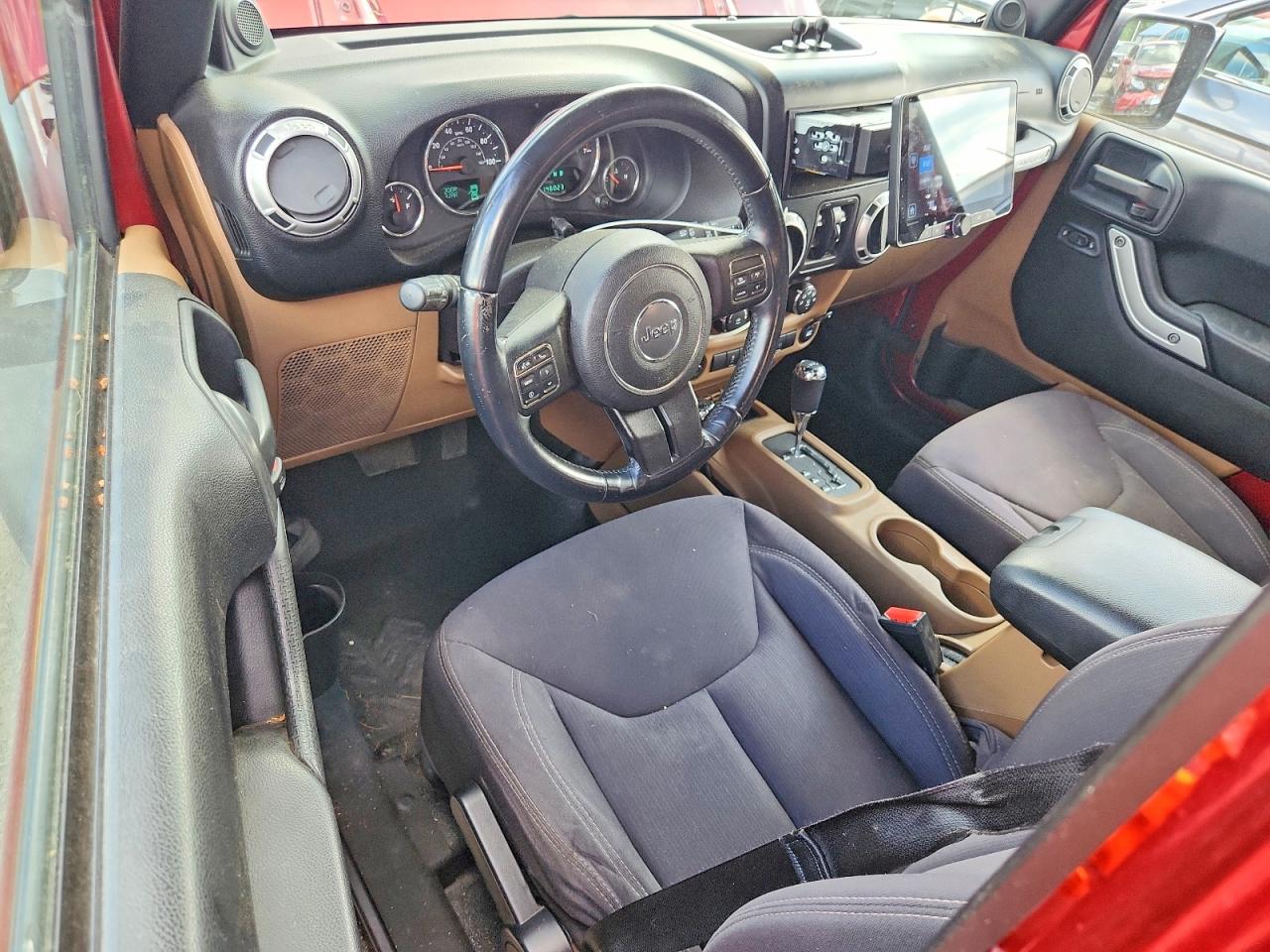 2013 Jeep Wrangler Unlimited Sahara Red vin: 1C4BJWEGXDL562894