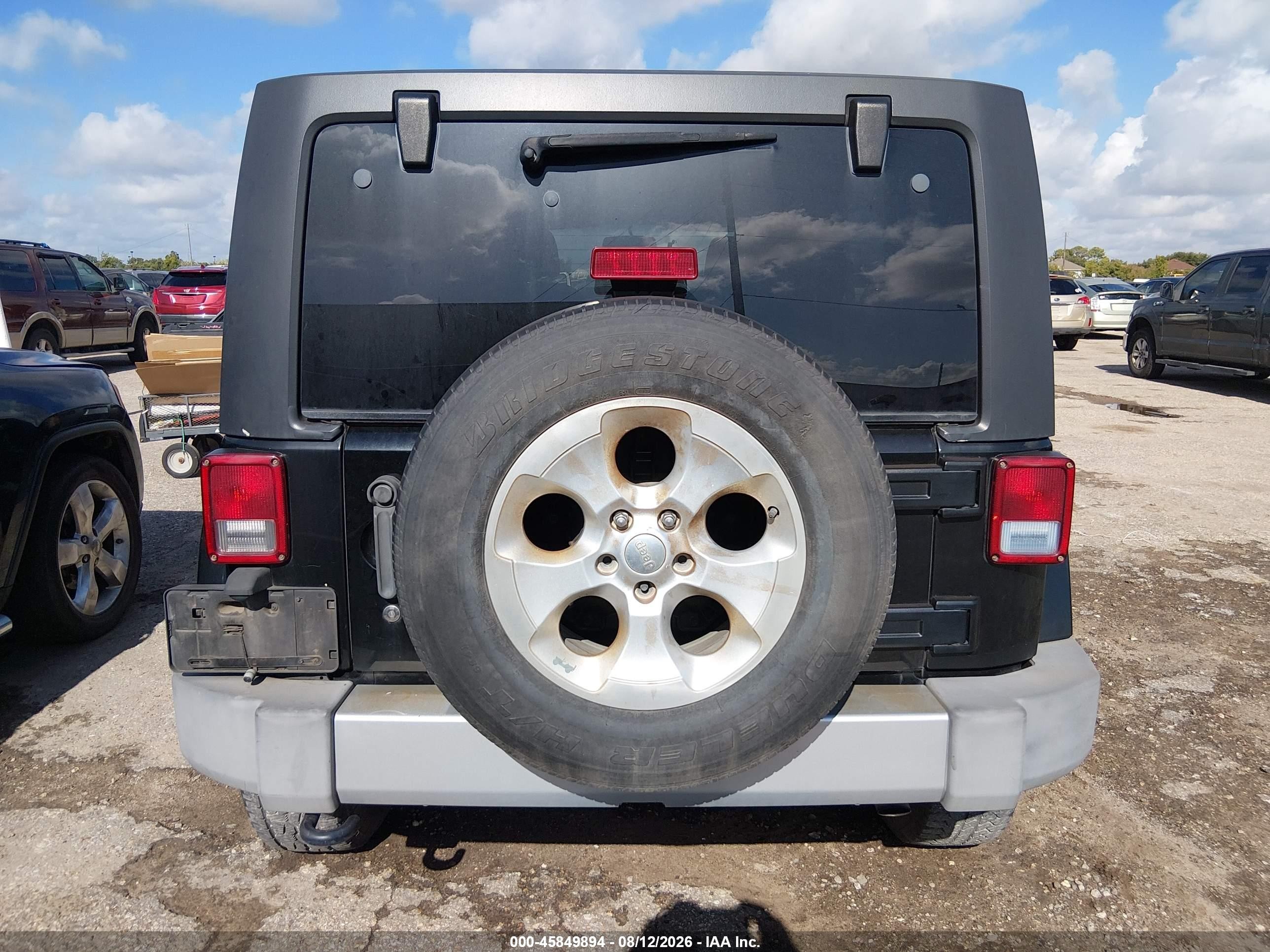 2013 Jeep Wrangler Unlimited Sahara Black vin: 1C4BJWEGXDL677169