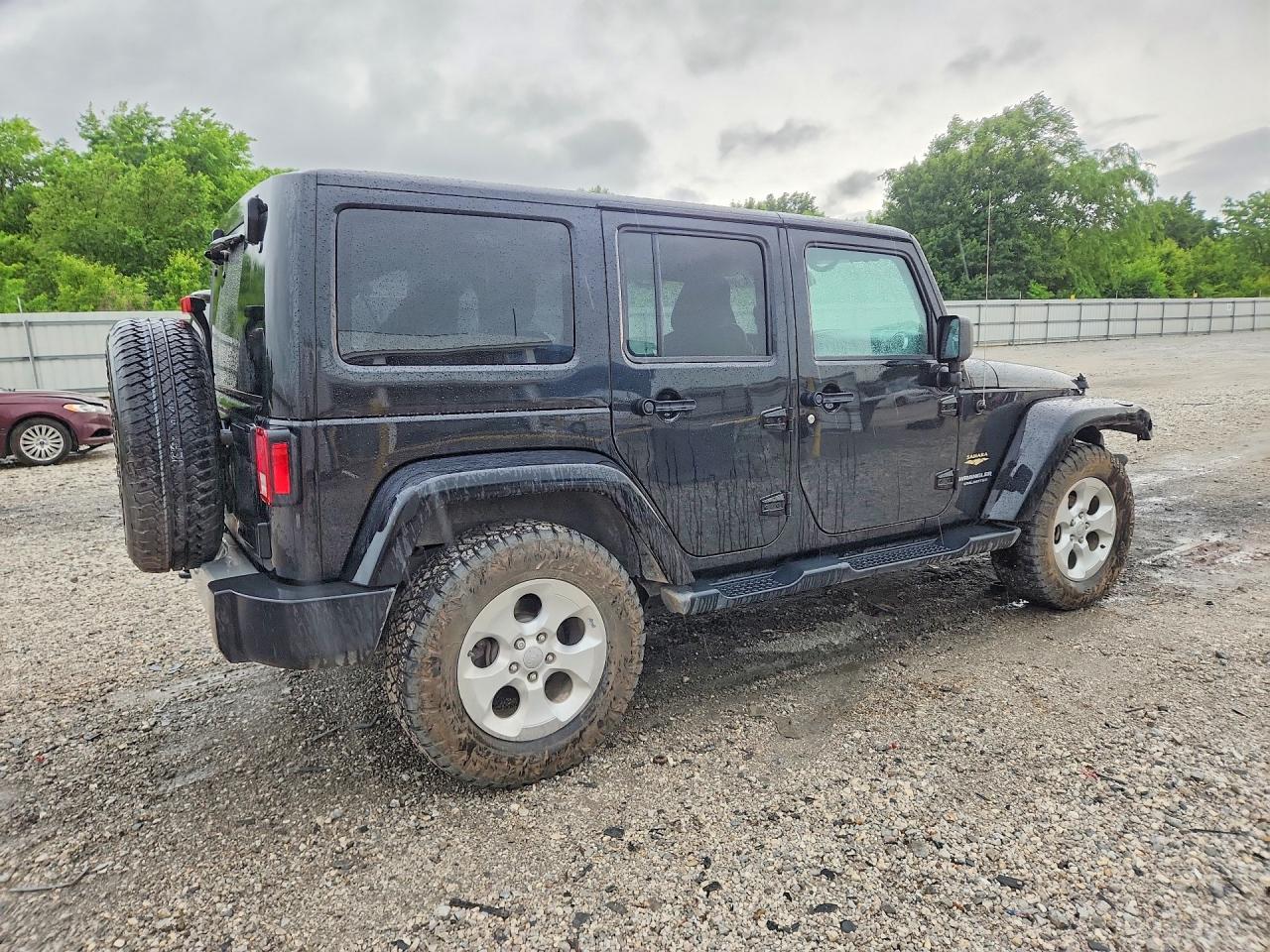2014 Jeep Wrangler Unlimited Sahara Black vin: 1C4BJWEGXEL141467