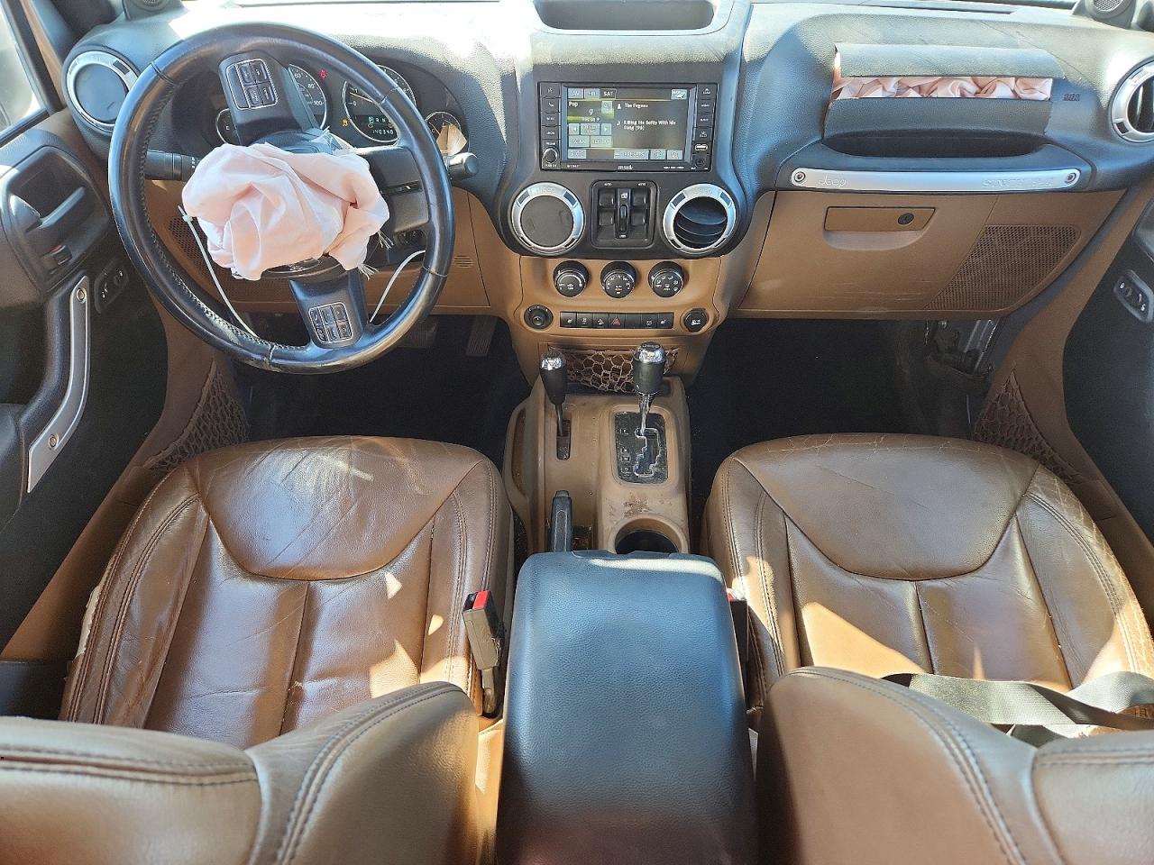 2014 Jeep Wrangler Unlimited Sahara Серебряный vin: 1C4BJWEGXEL173710