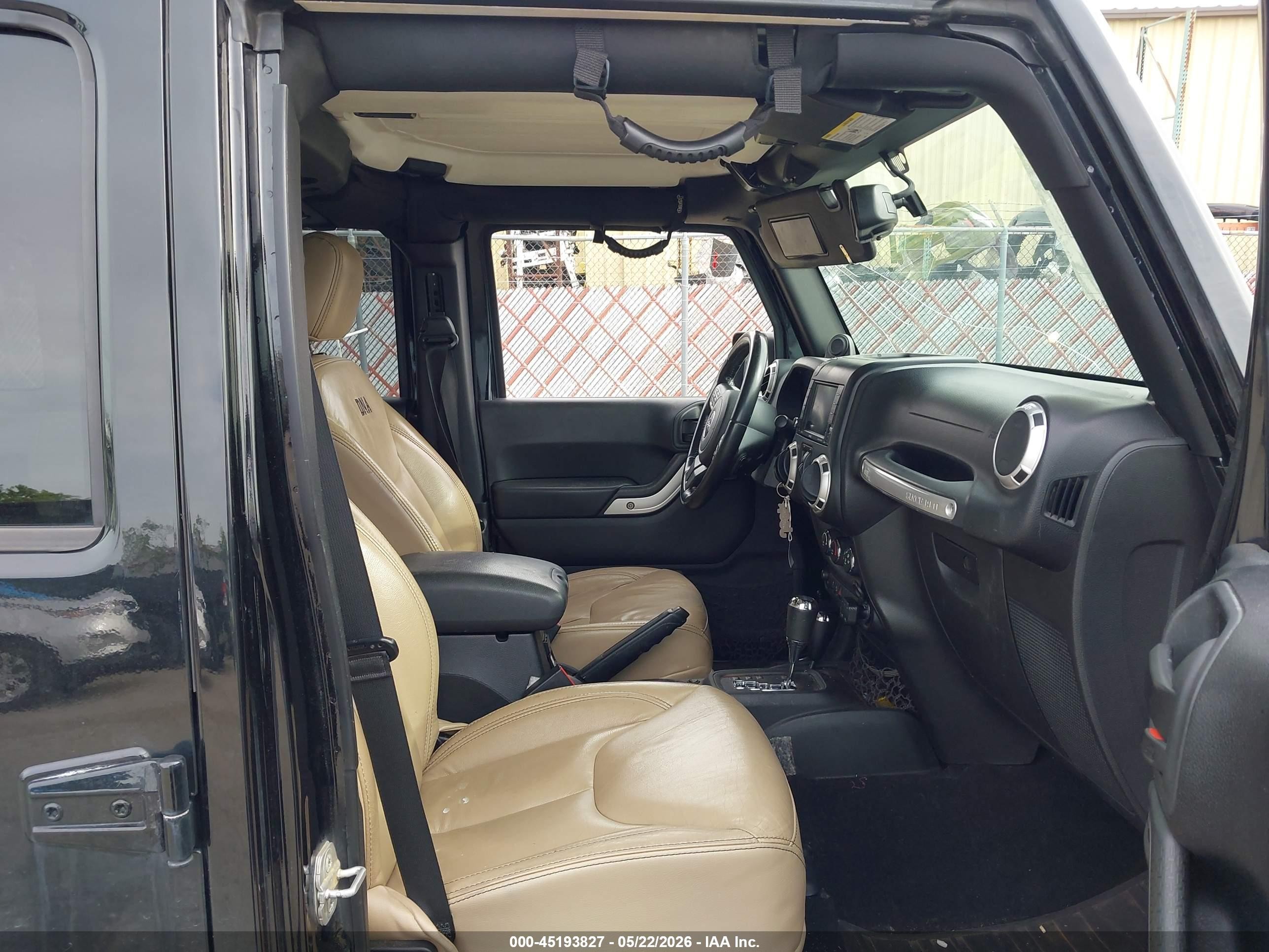 2014 Jeep Wrangler Unlimited Sahara Черный vin: 1C4BJWEGXEL175134