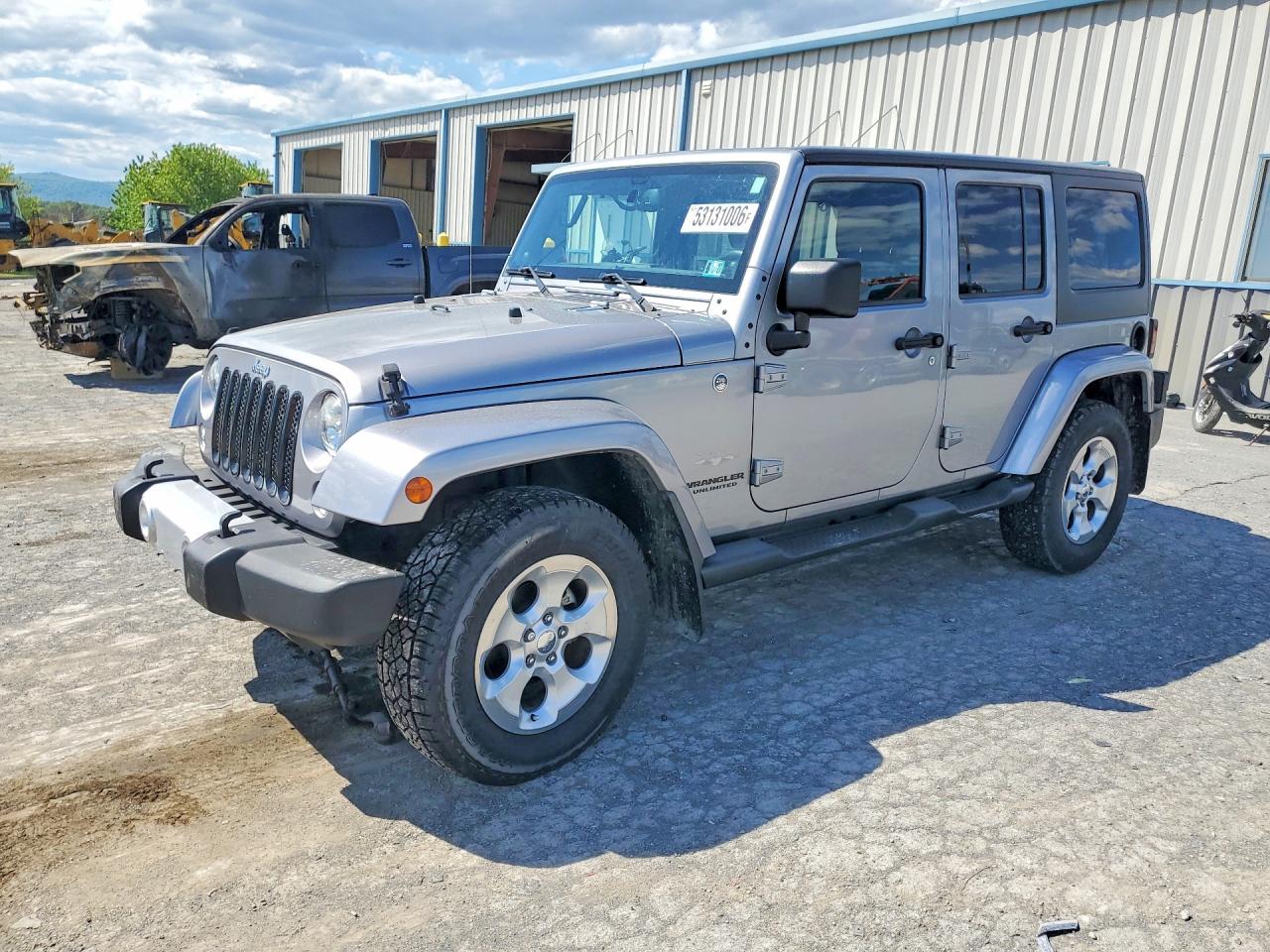 2014 Jeep Wrangler Unlimited Sahara Silver vin: 1C4BJWEGXEL203451
