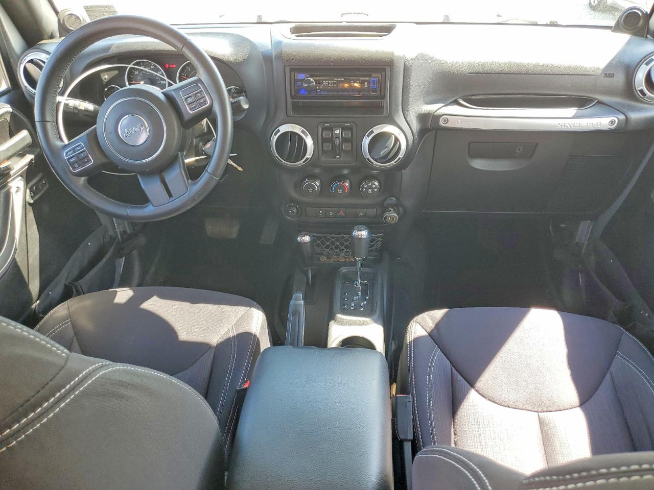 2014 Jeep Wrangler Unlimited Sahara Silver vin: 1C4BJWEGXEL203451