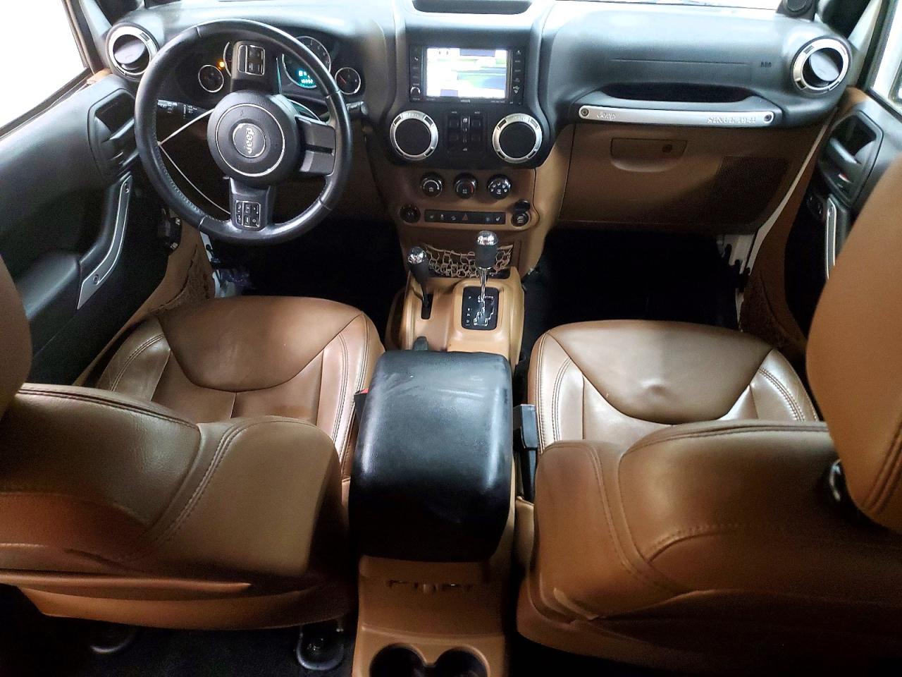 2014 Jeep Wrangler Unlimited Sahara White vin: 1C4BJWEGXEL258255