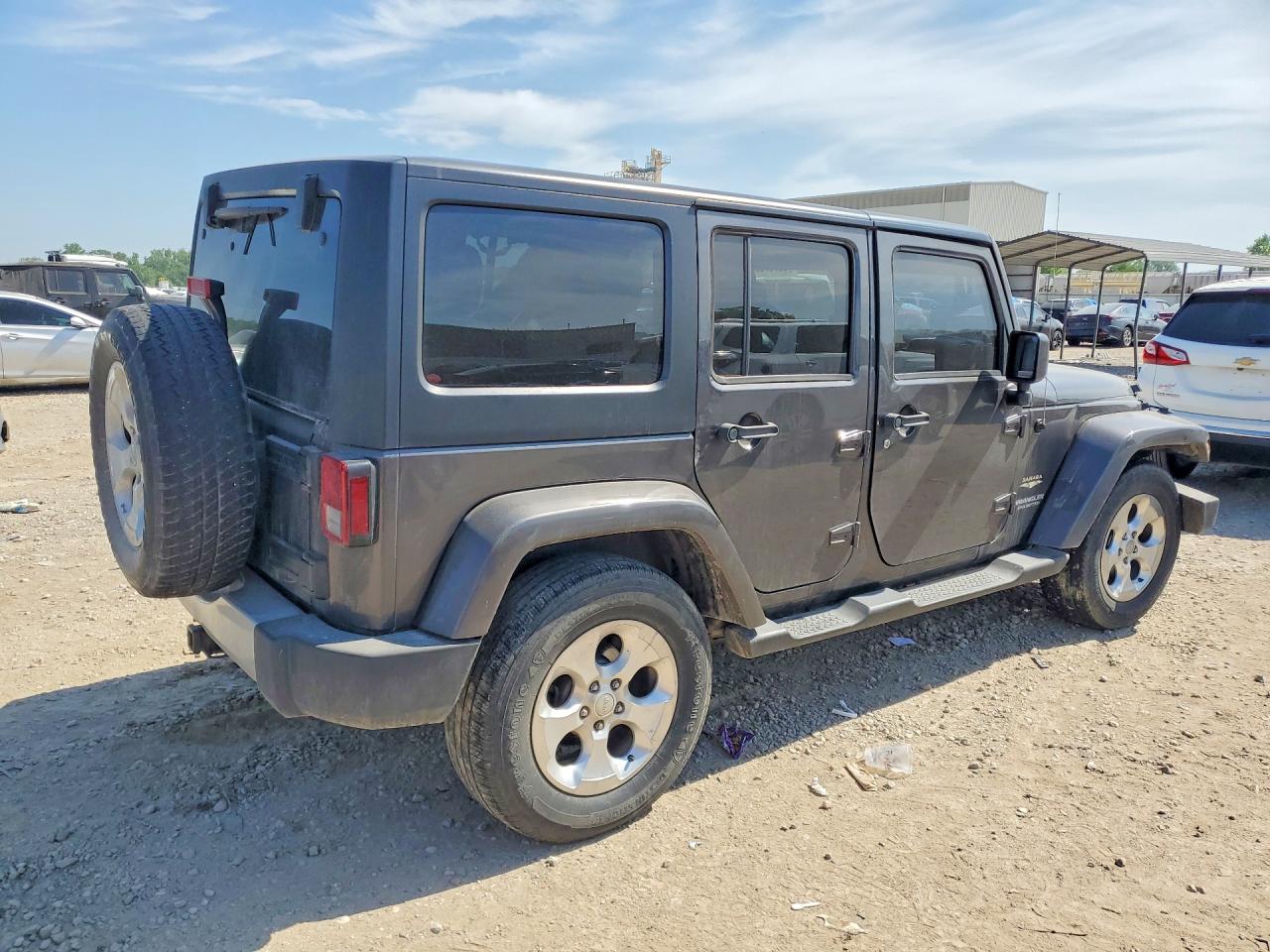2014 Jeep Wrangler Unlimited Sahara Gray vin: 1C4BJWEGXEL266047