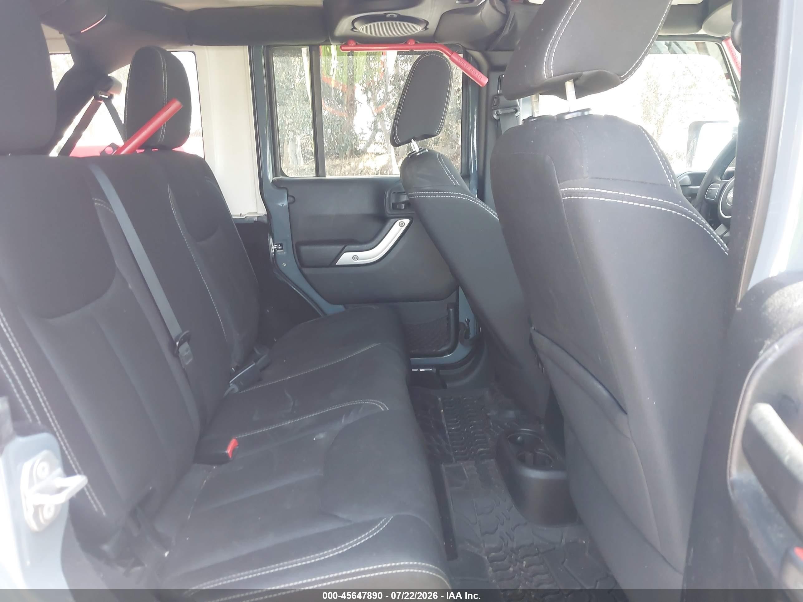 2014 Jeep Wrangler Unlimited Sahara Gray vin: 1C4BJWEGXEL284029
